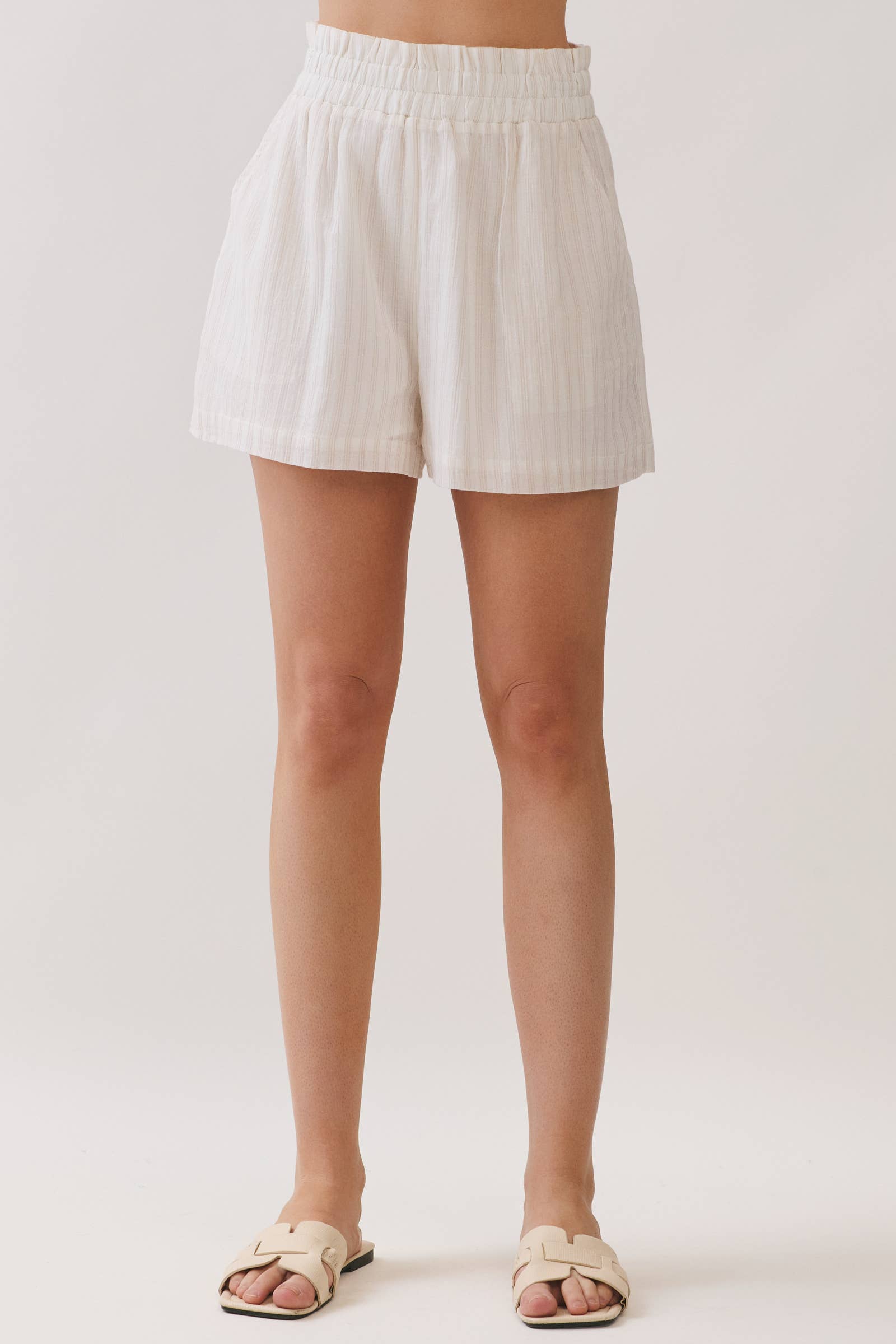 Ruffle Waist Elastic Shorts: White