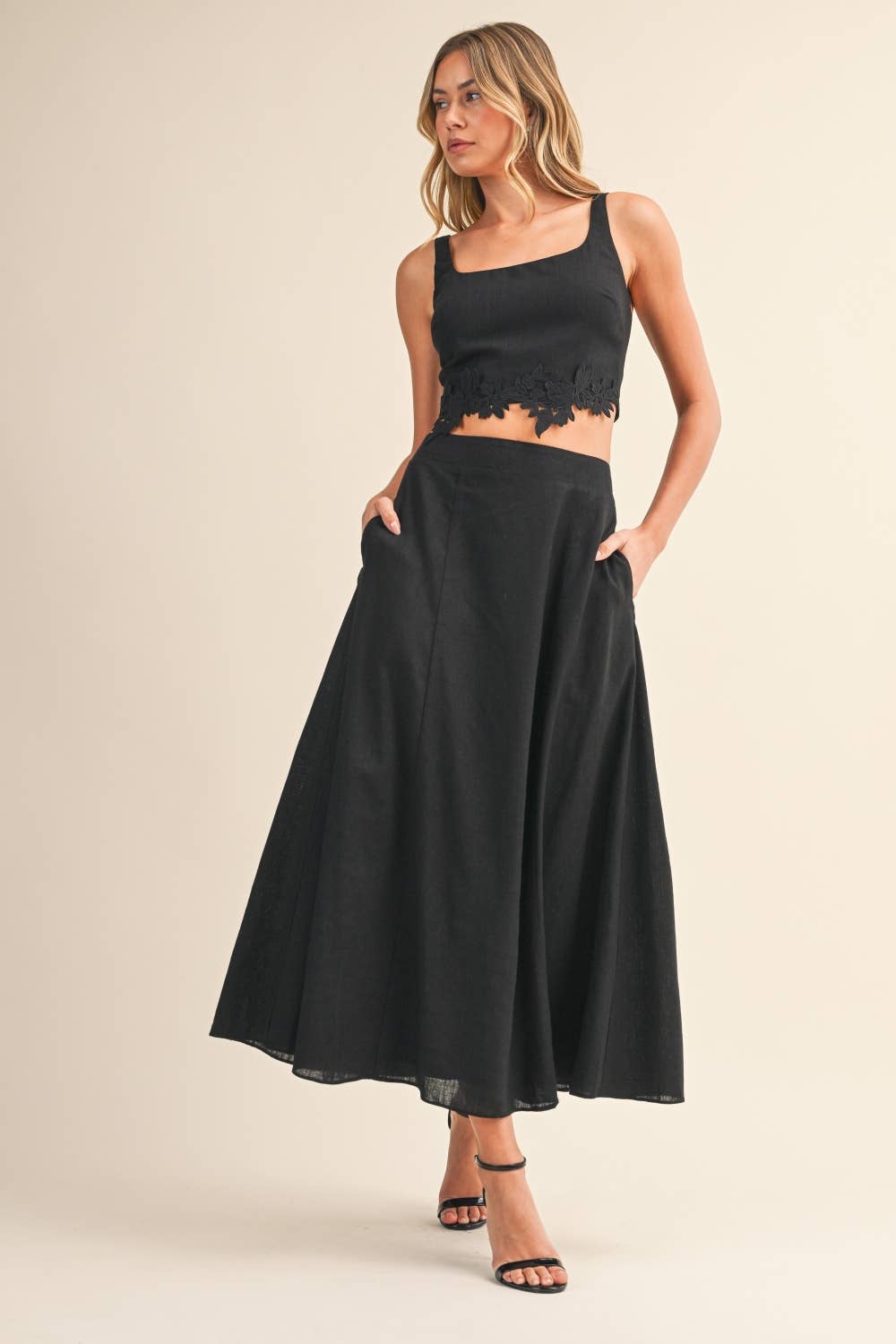 Flower Embroidered Midi Set: Black