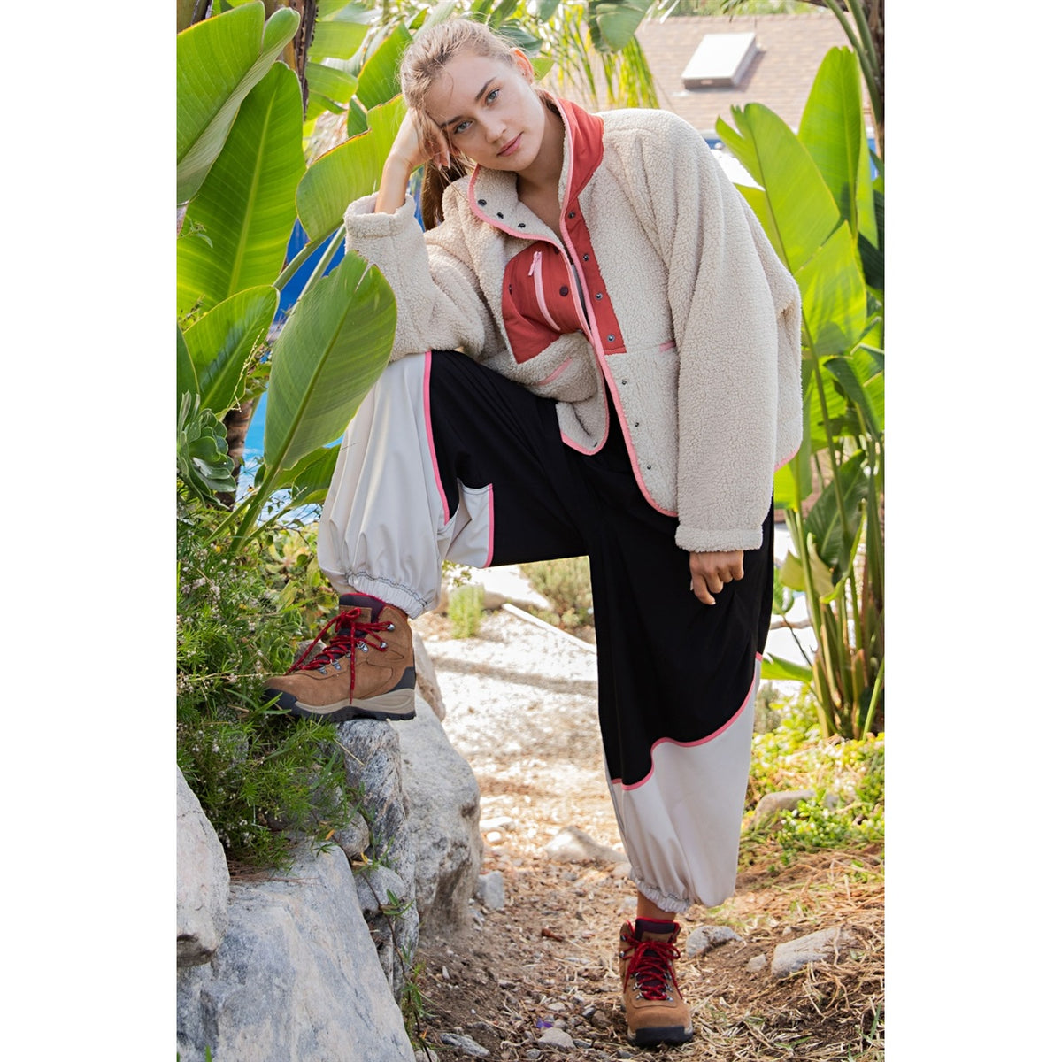 Sherpa Button Jacket:Taupe