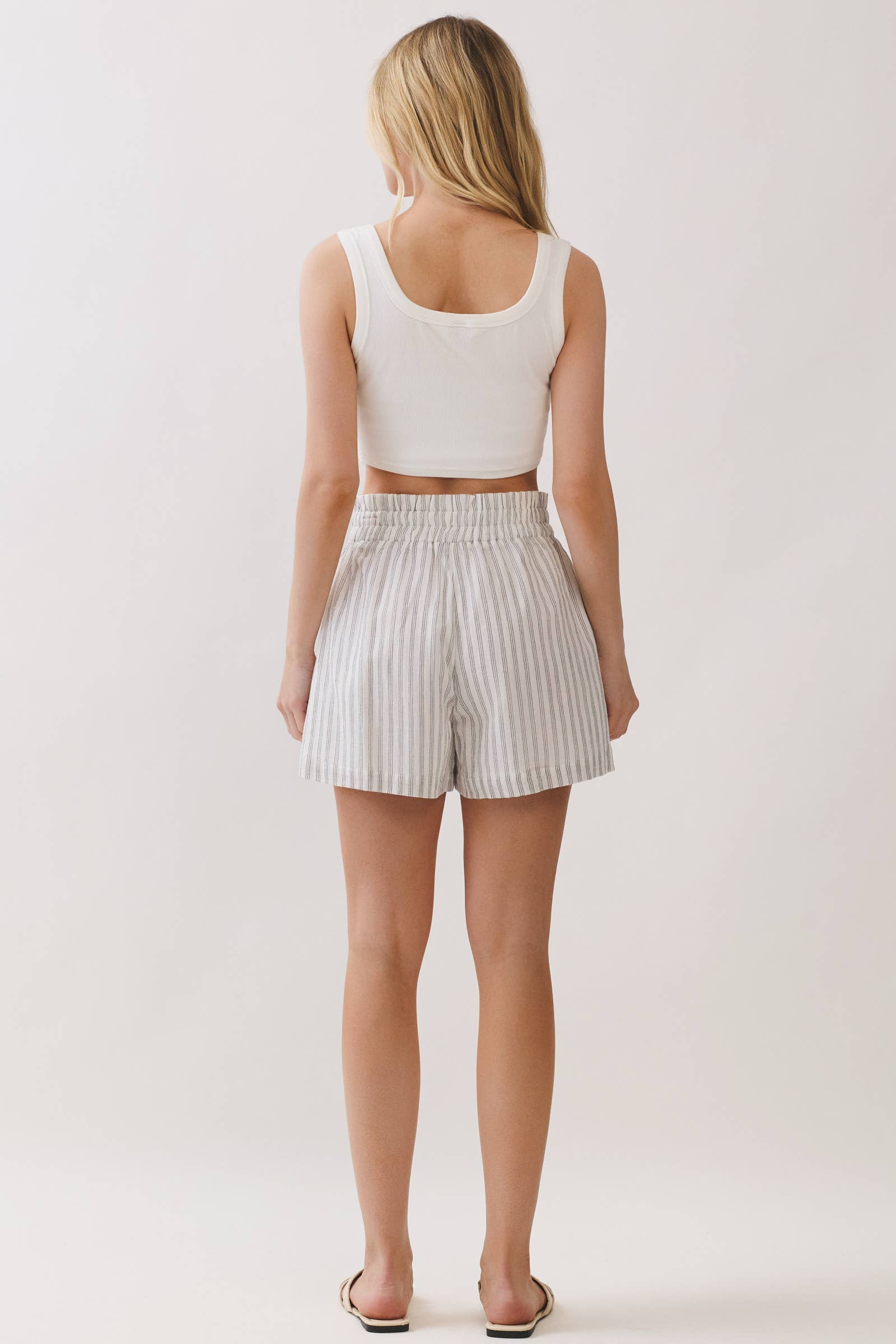 Ruffle Waist Elastic Shorts: White