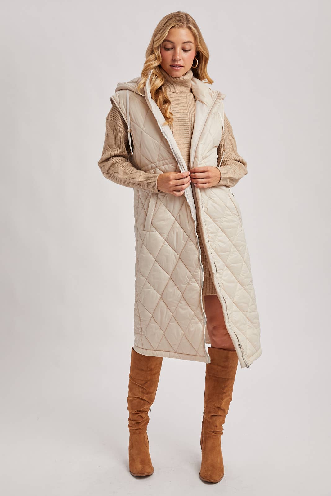 Diamond Puffer Vest: Beige