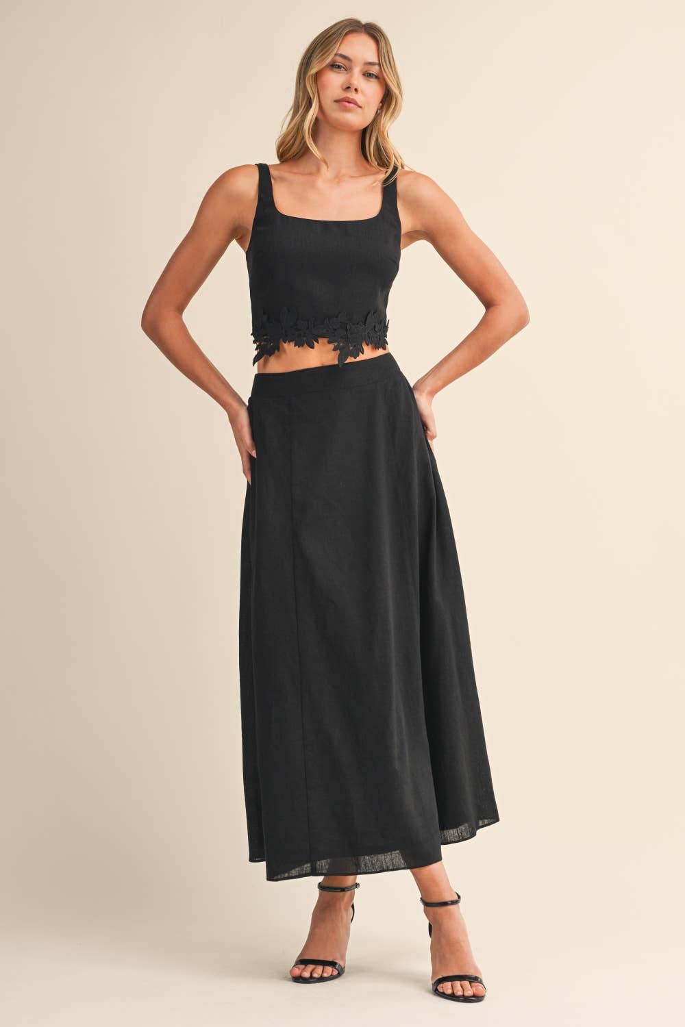 Flower Embroidered Midi Set: Black