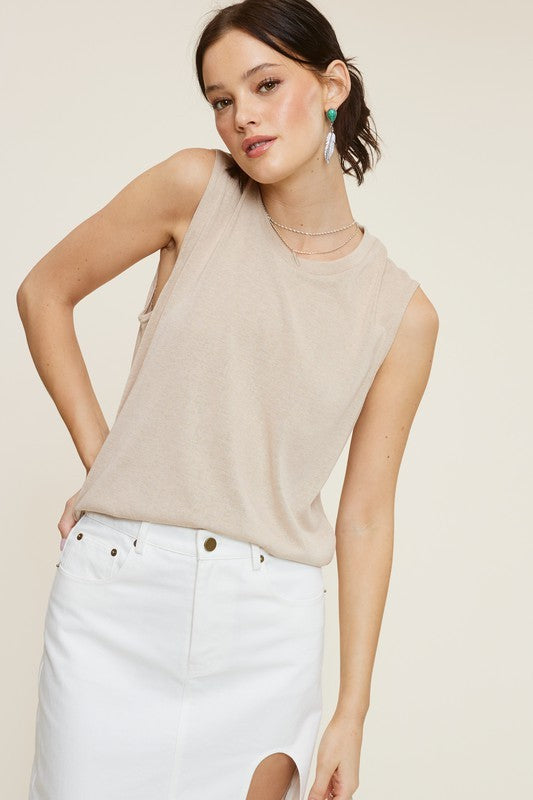 Round Neck Muscle Tee: Taupe