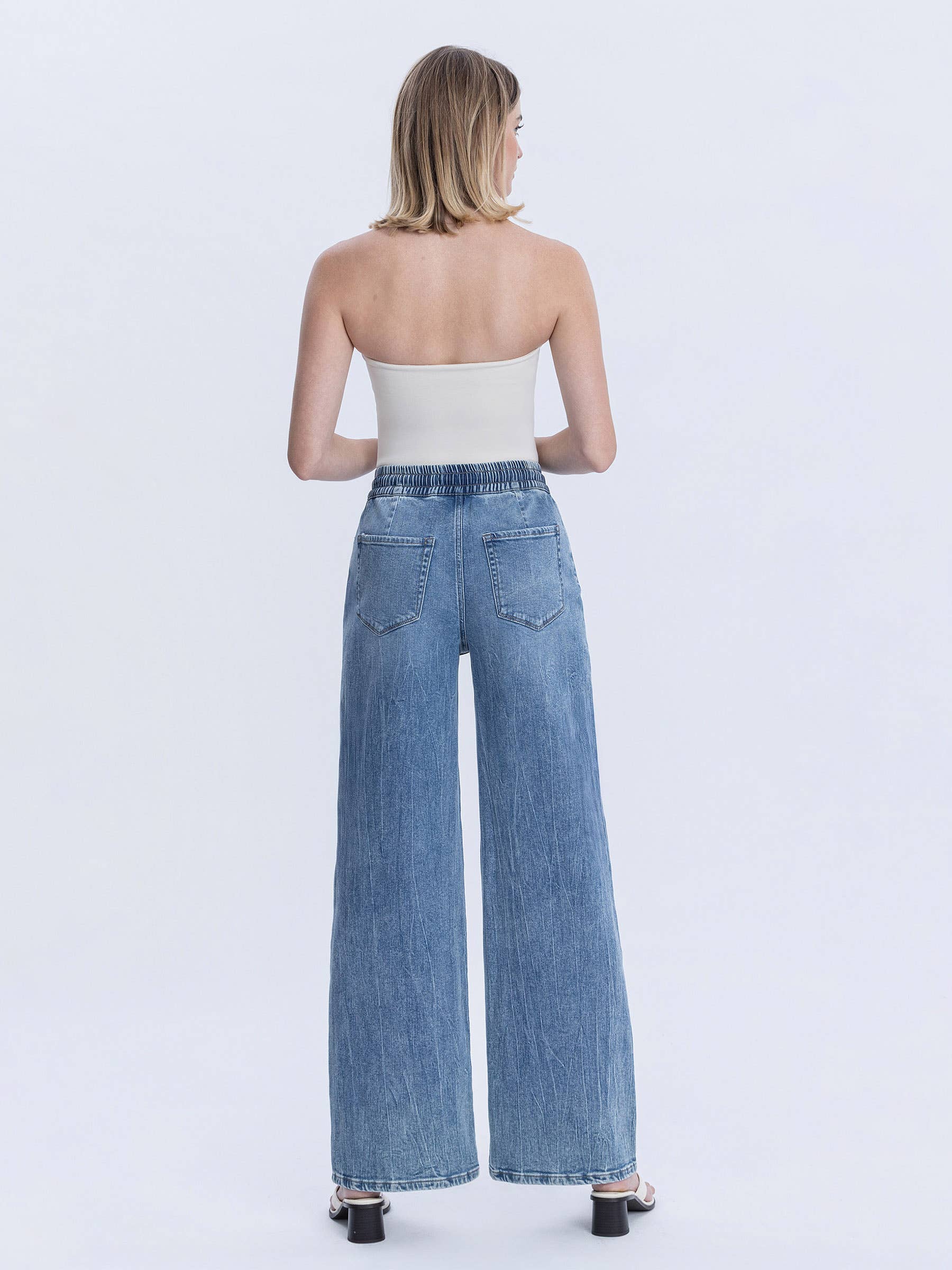 Vibrant Essence Jeans: