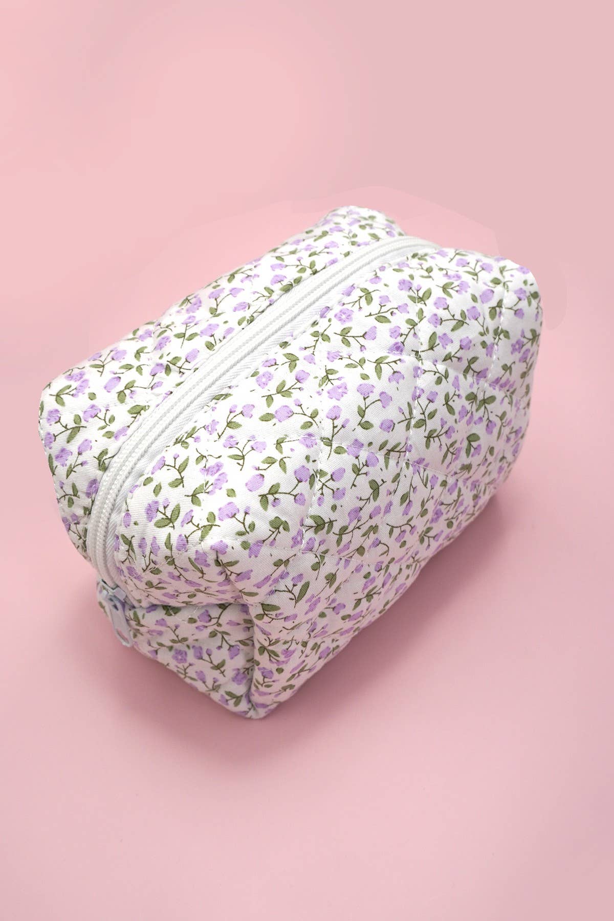 Ditsy Quilted Floral Pouch: Purple
