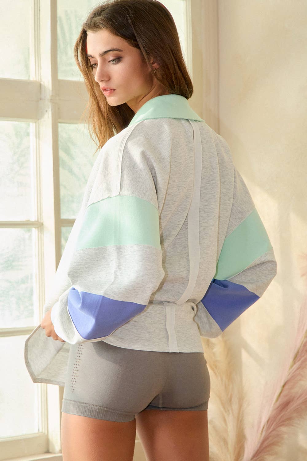 Color-block Collared Top:Grey/Mint