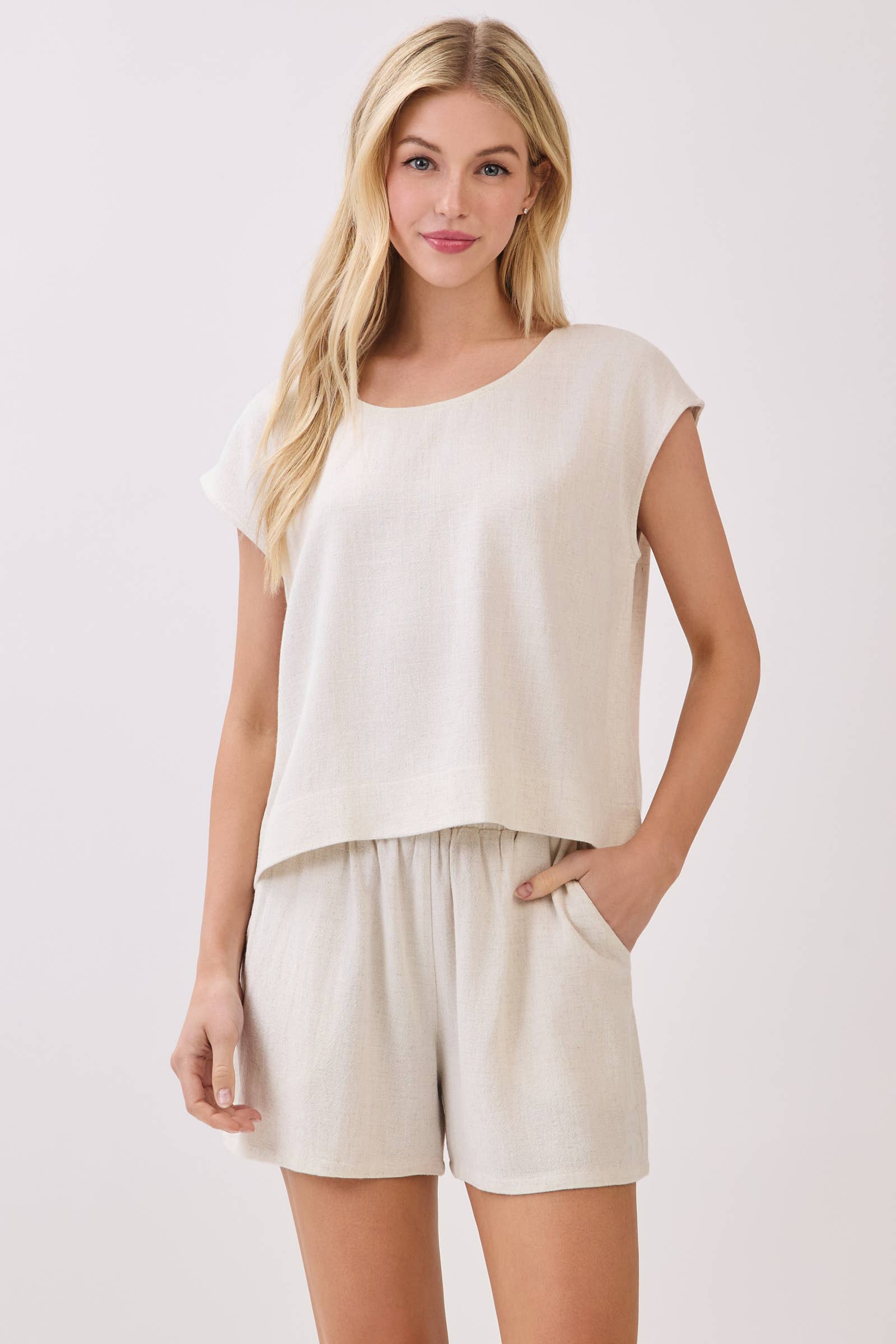 Ruffled Waist Shorts: Oatmeal