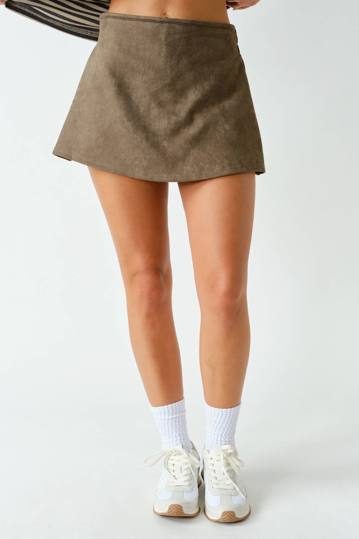 Mojave Suede Skort: Truffle