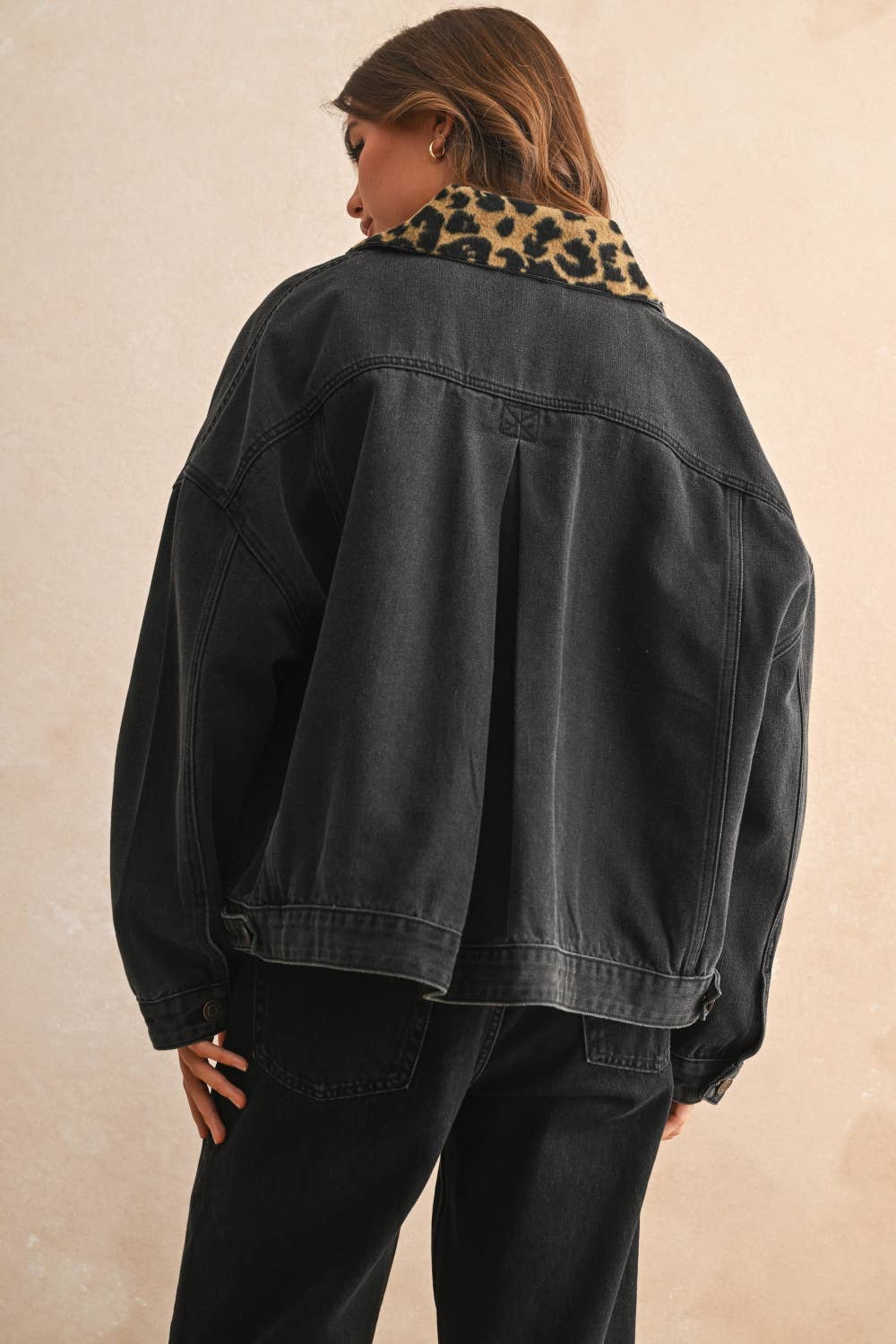 Leopard Collar Jacket: Black