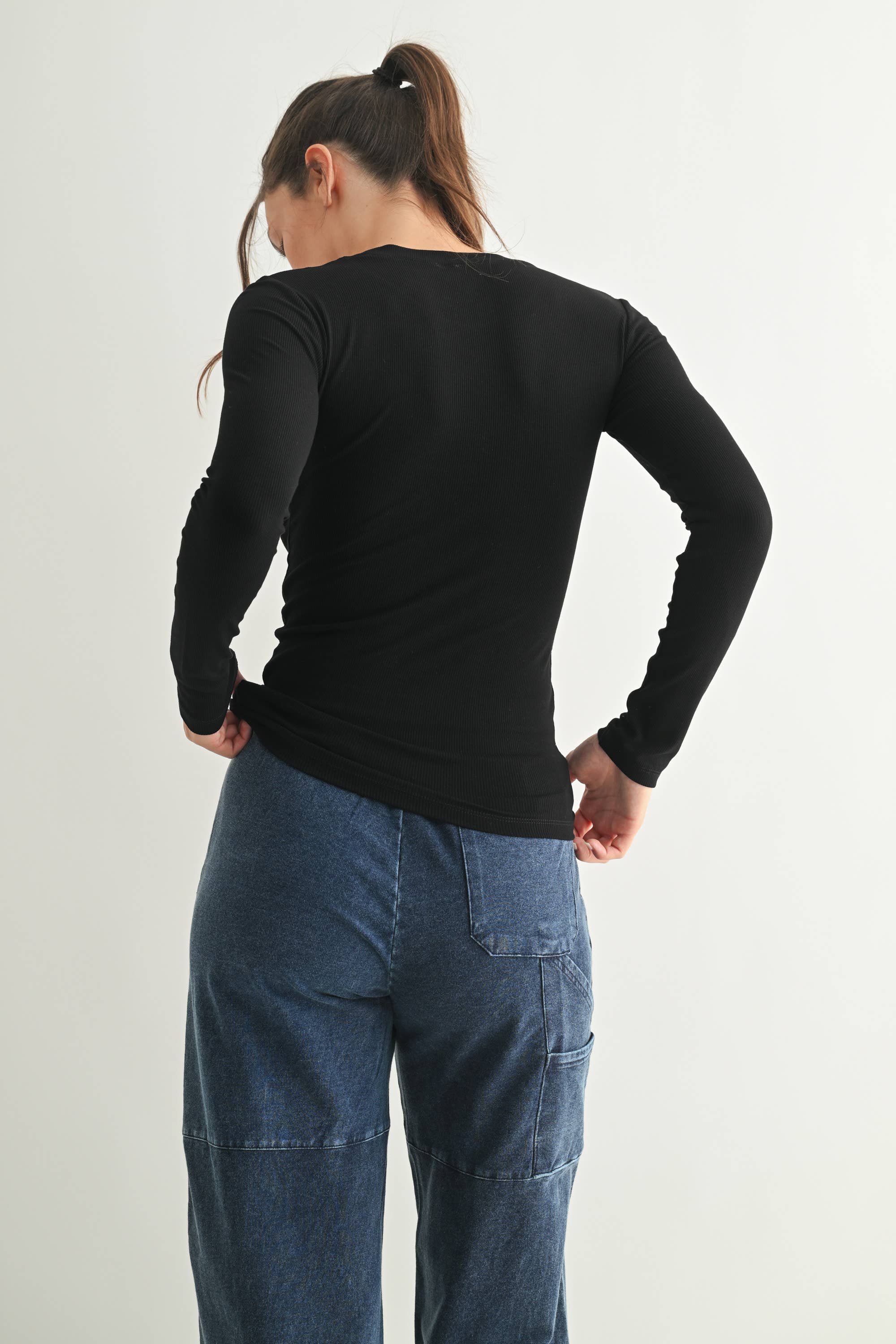 Essential Micro-Ribbed Athleisure Top: Plum