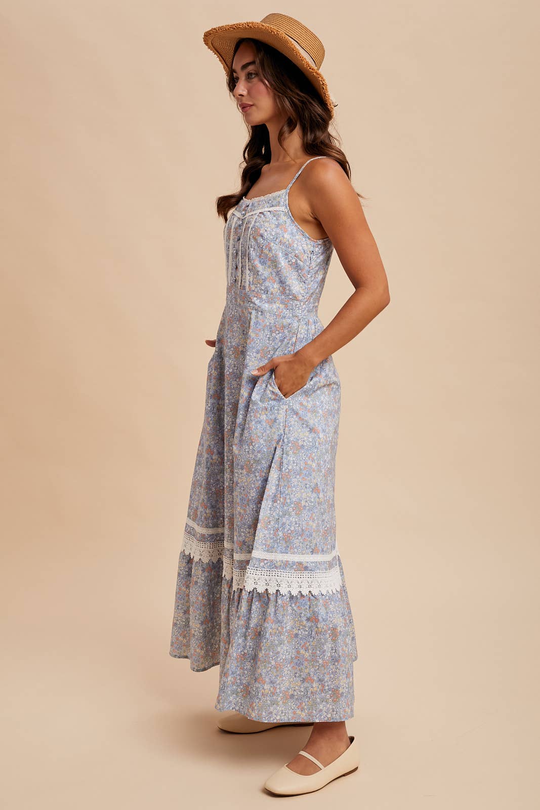 Floral Lace MaxiI Dress: Lt. Blue