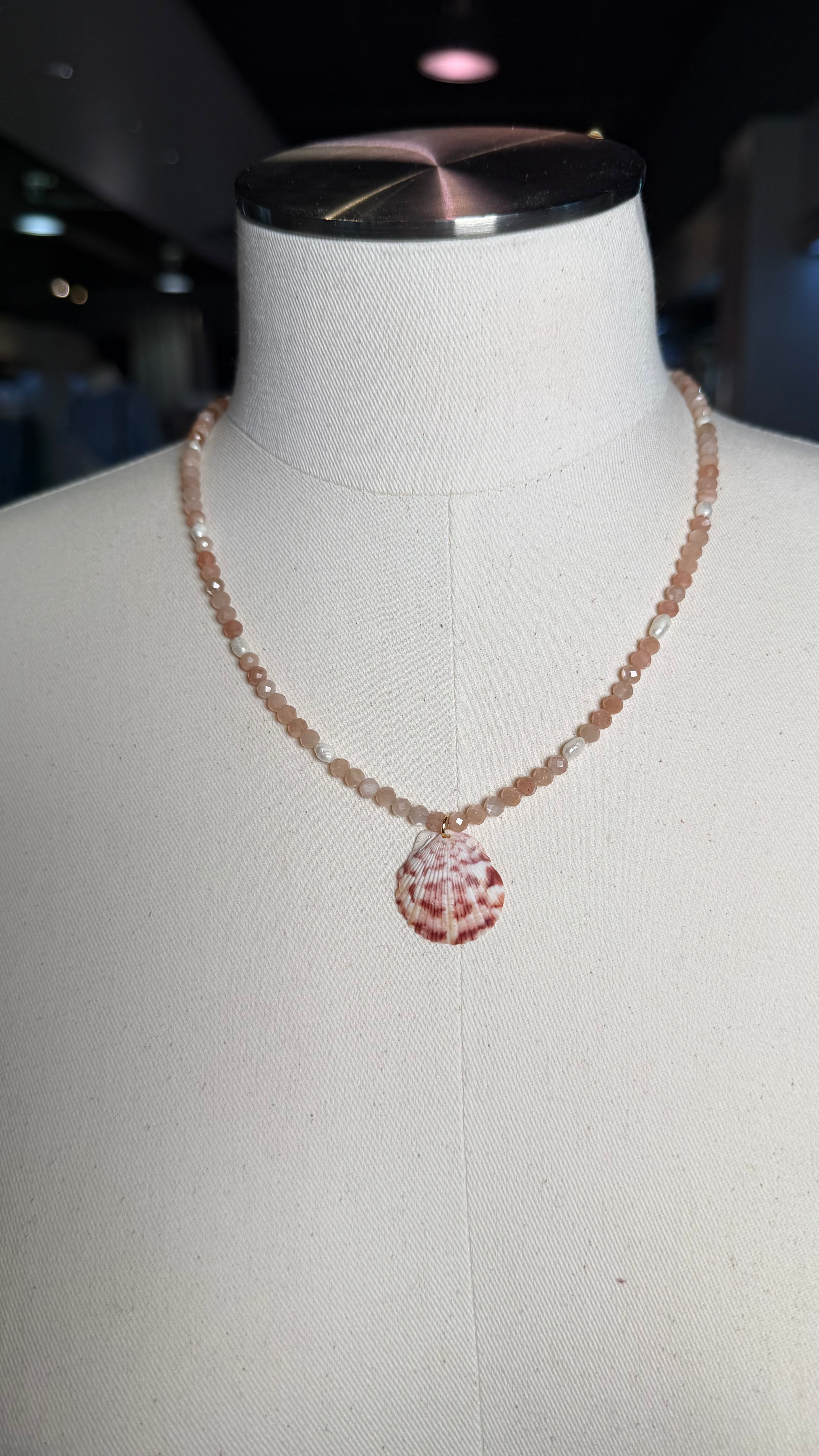 Peachy Rose Shell Necklace