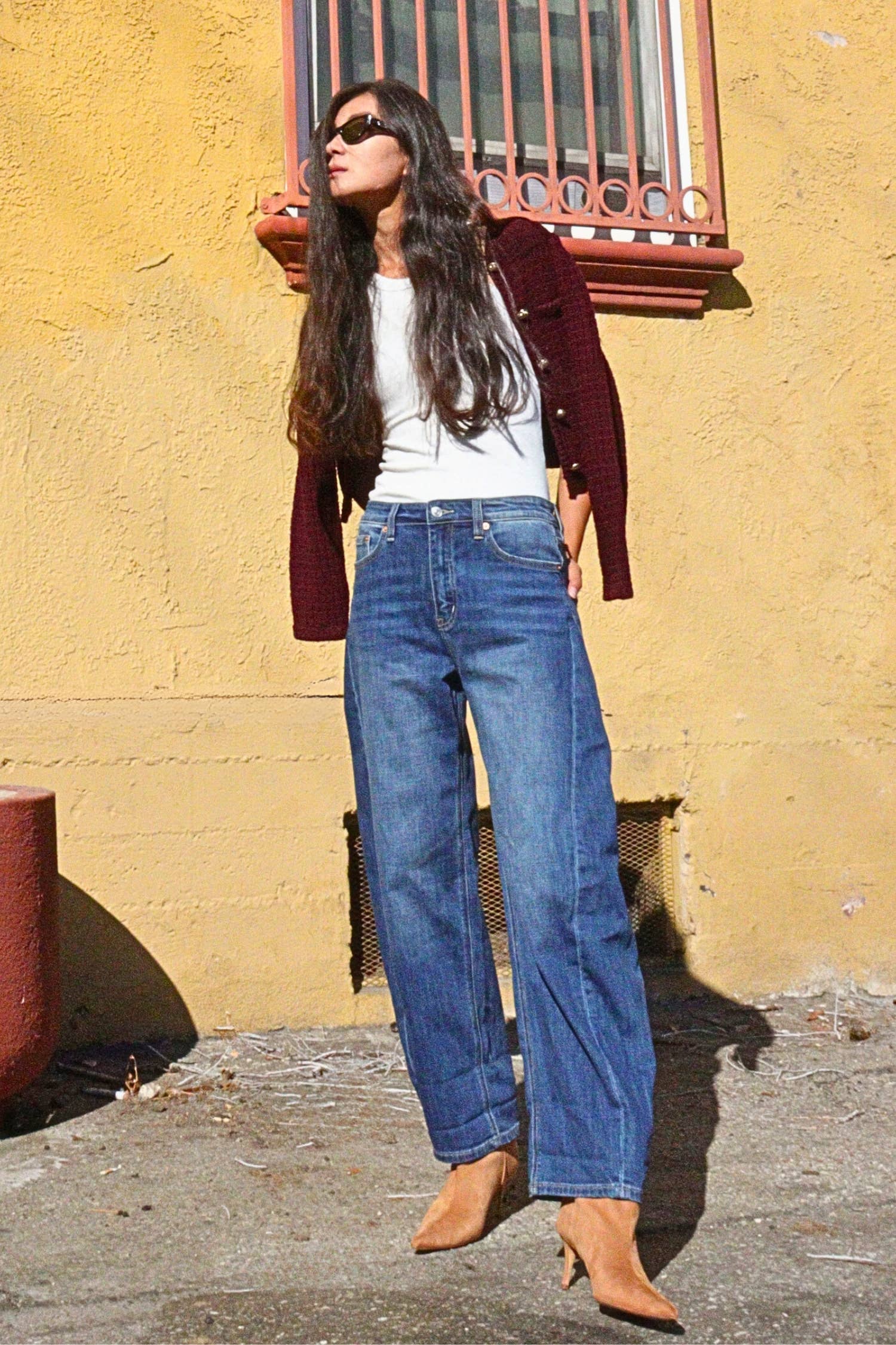 High Rise Dark Barrel Jeans: