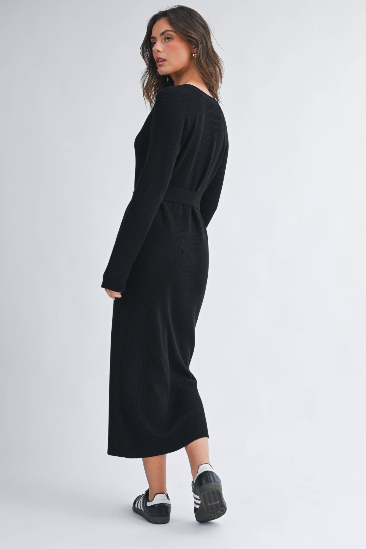 Ribbed Button Midi Dress: Black