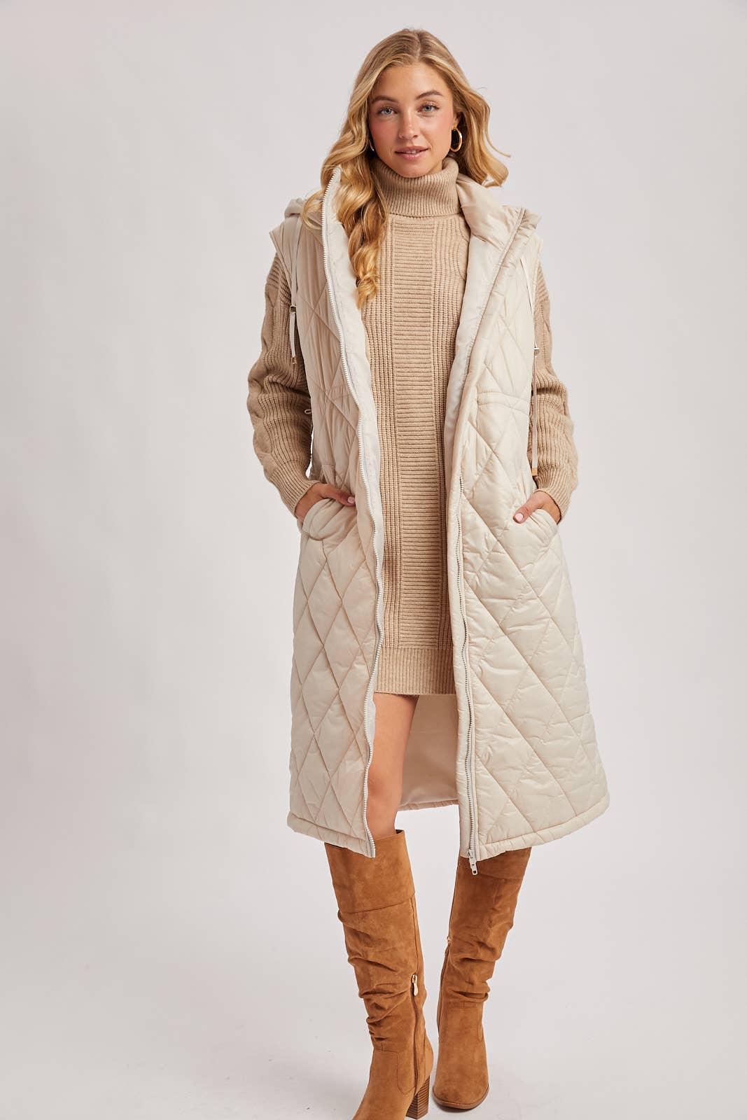 Diamond Puffer Vest: Beige