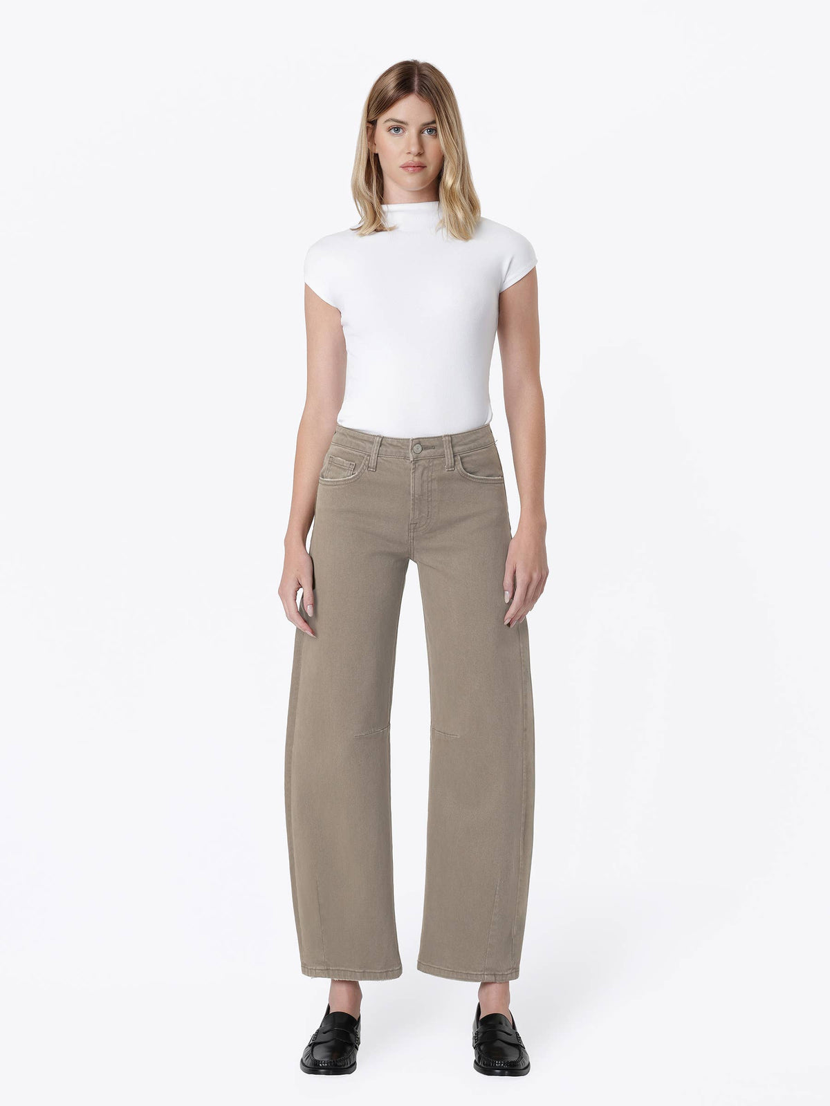 Darted Ankle Barrel Jeans: Ash