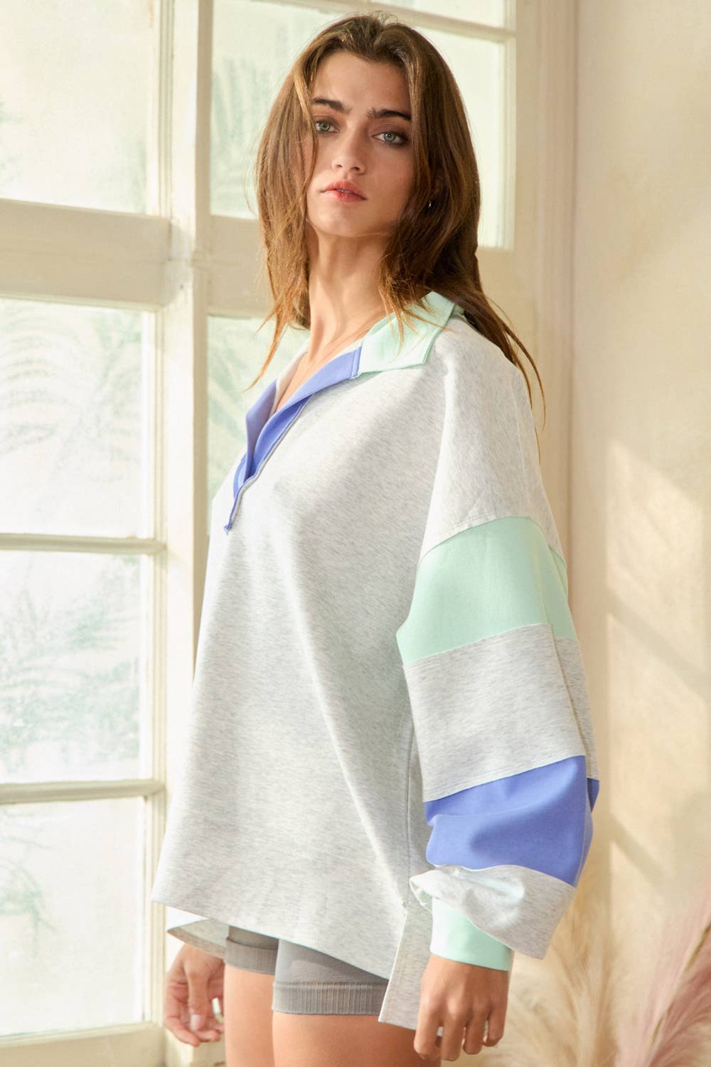 Color-block Collared Top:Grey/Mint