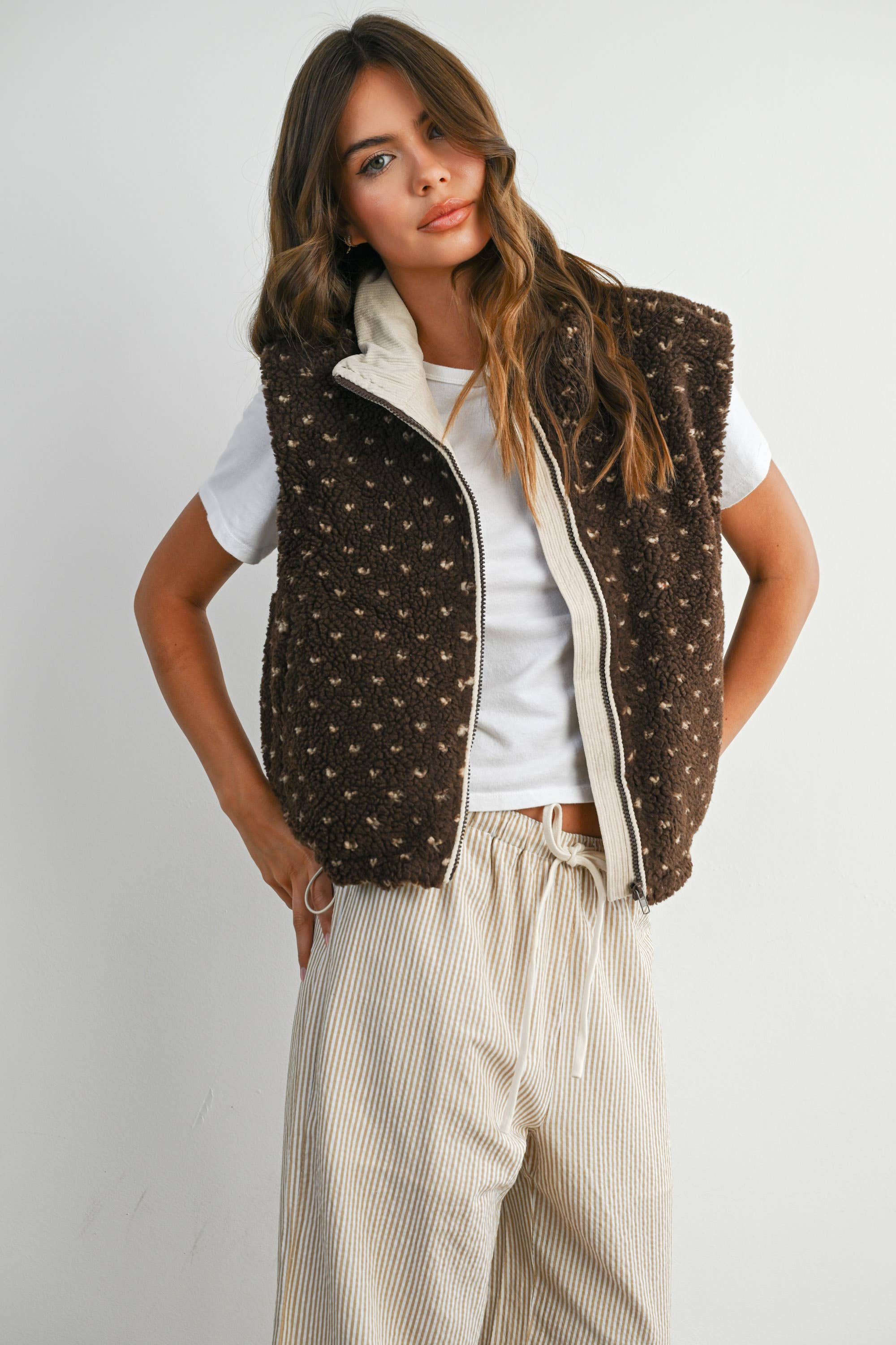 Floral Fleece Sleeveless Vest : Brown