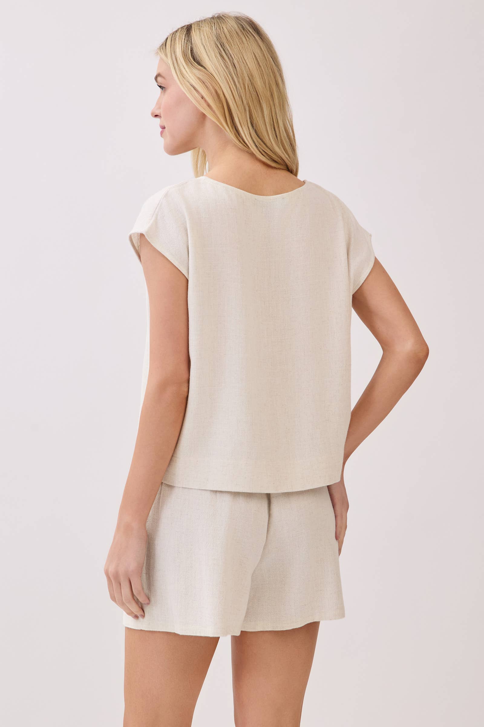 Ruffled Waist Shorts: Oatmeal