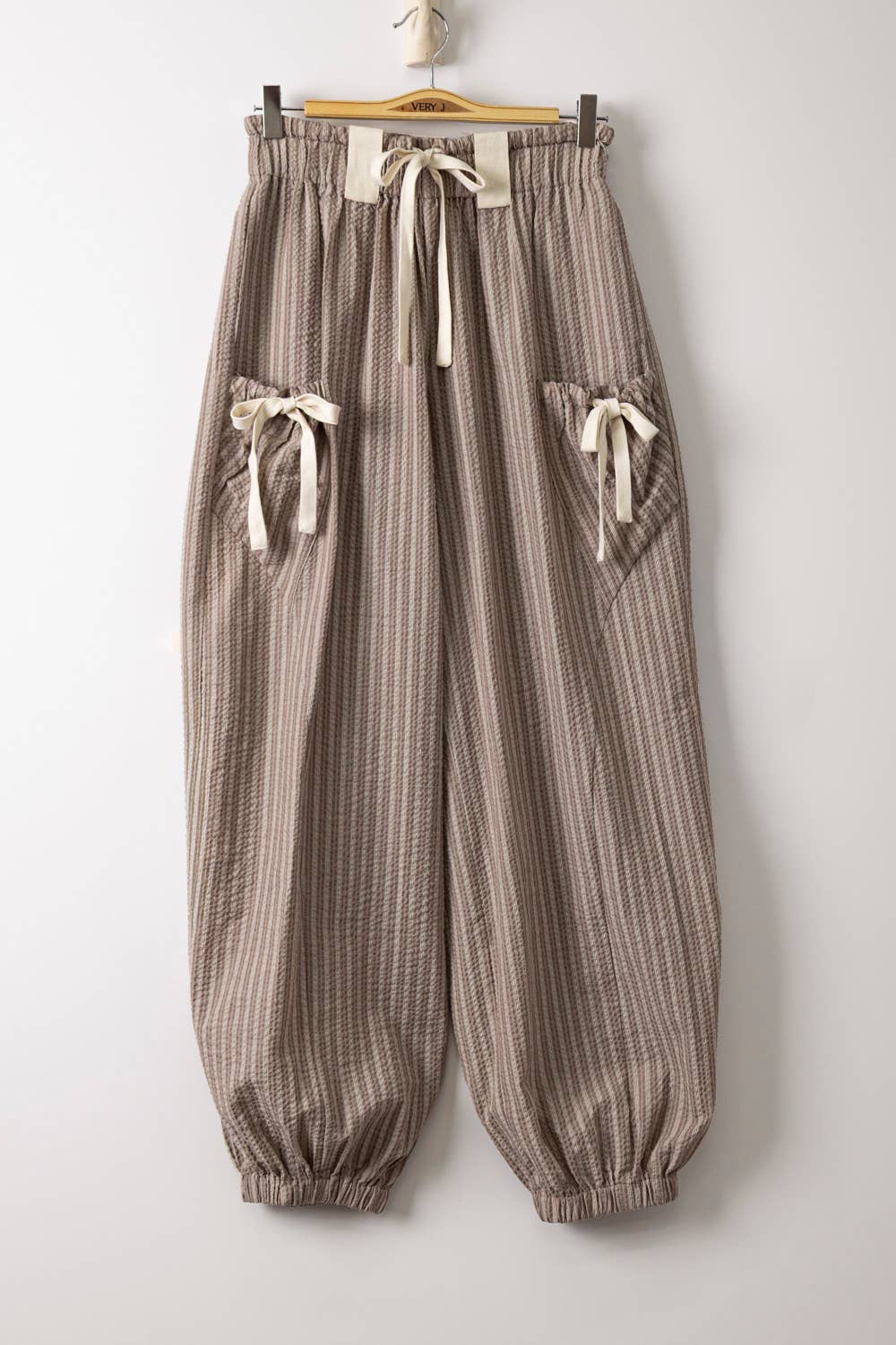 Bow Detail Woven Pants: Taupe