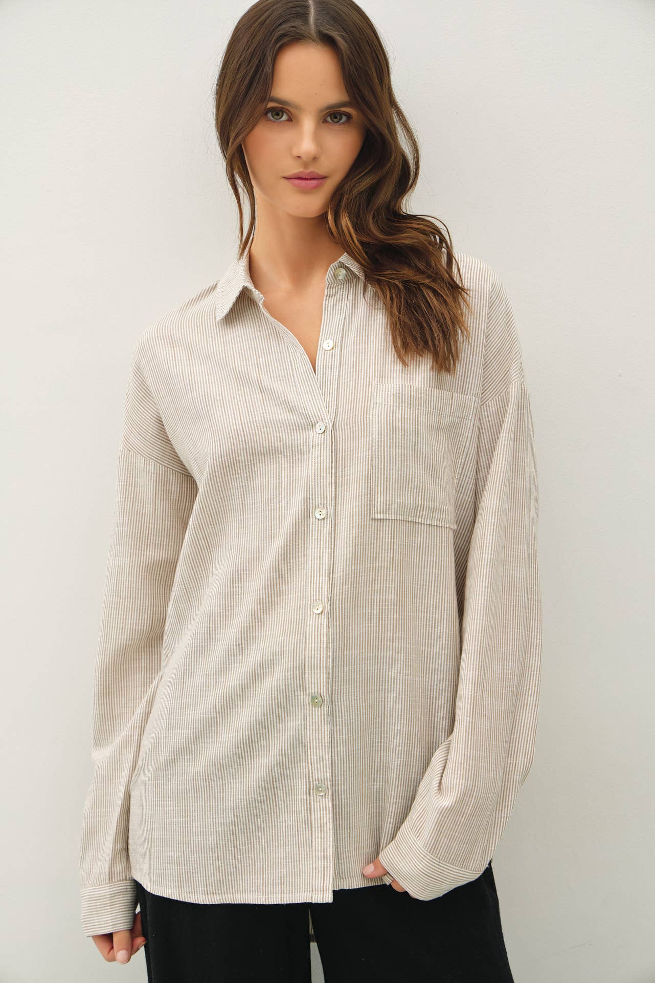 Hairline Button Down: Khaki
