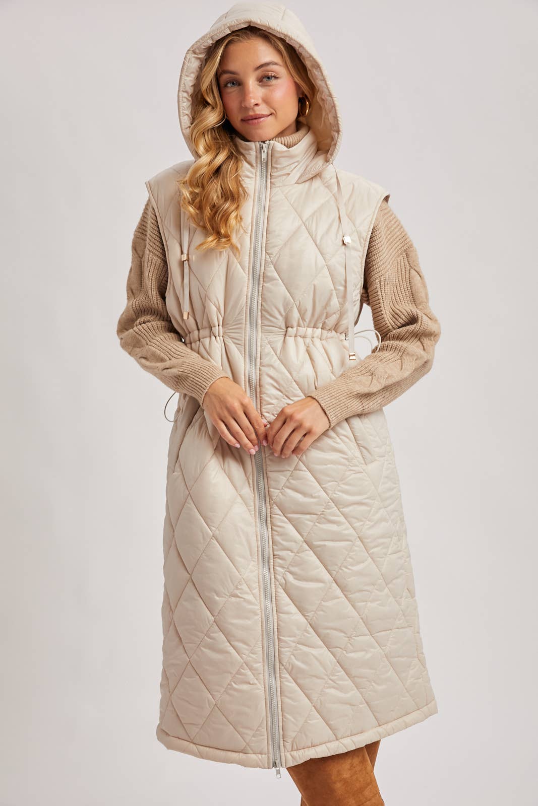 Diamond Puffer Vest: Beige