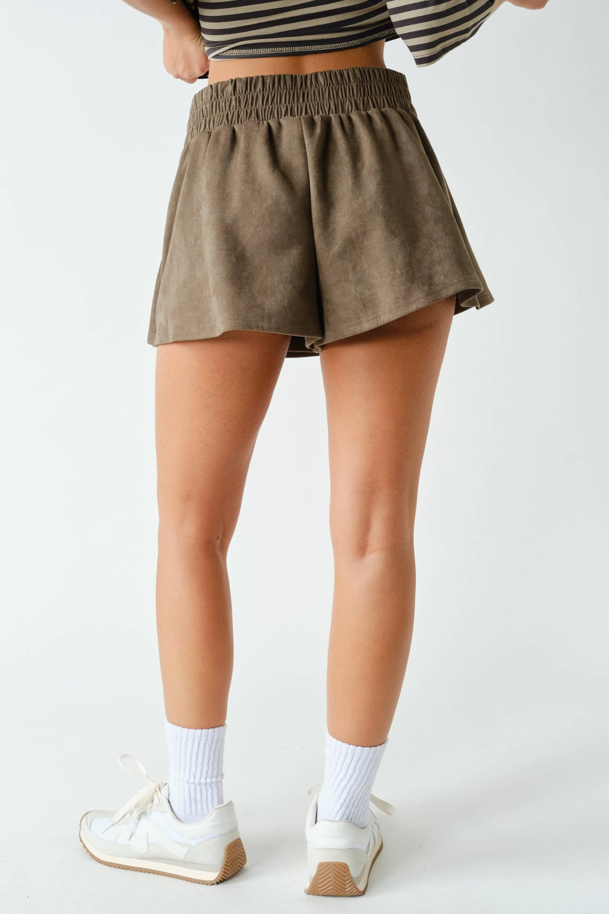Mojave Suede Skort: Truffle