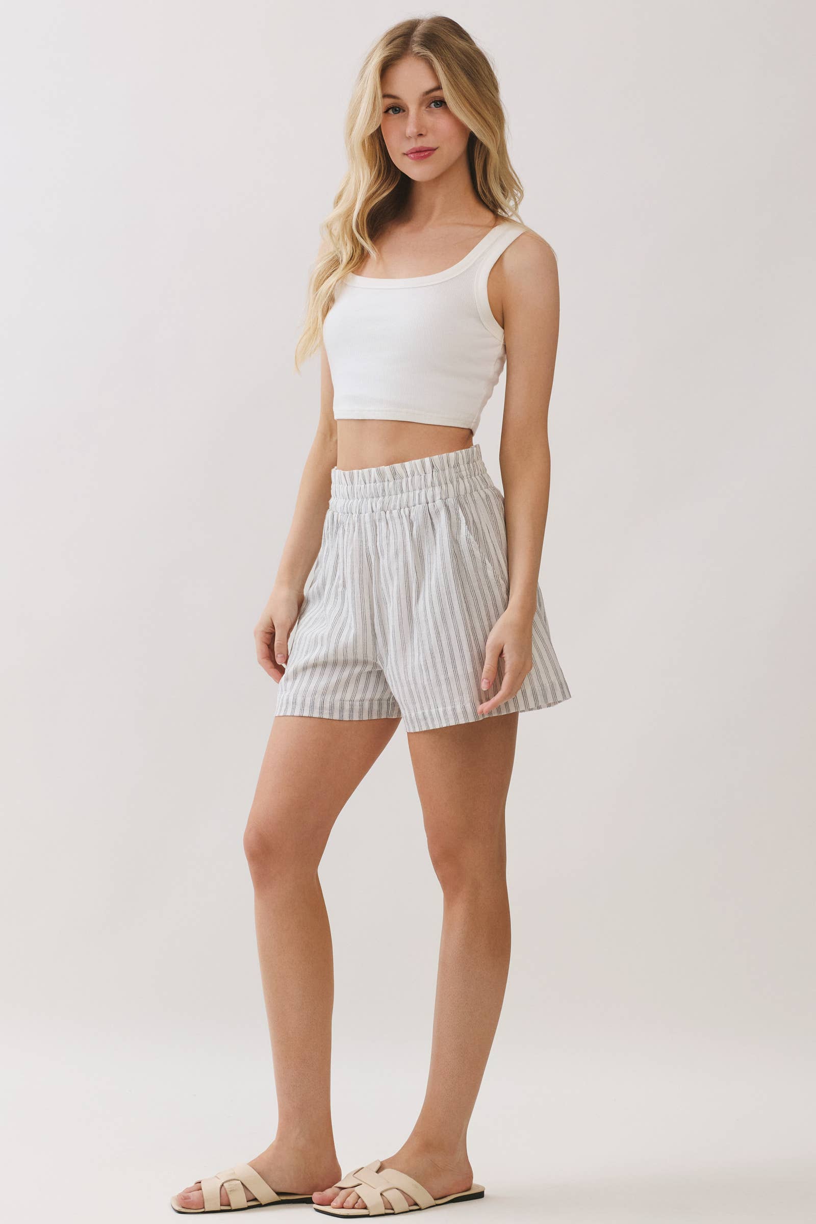 Ruffle Waist Elastic Shorts: White