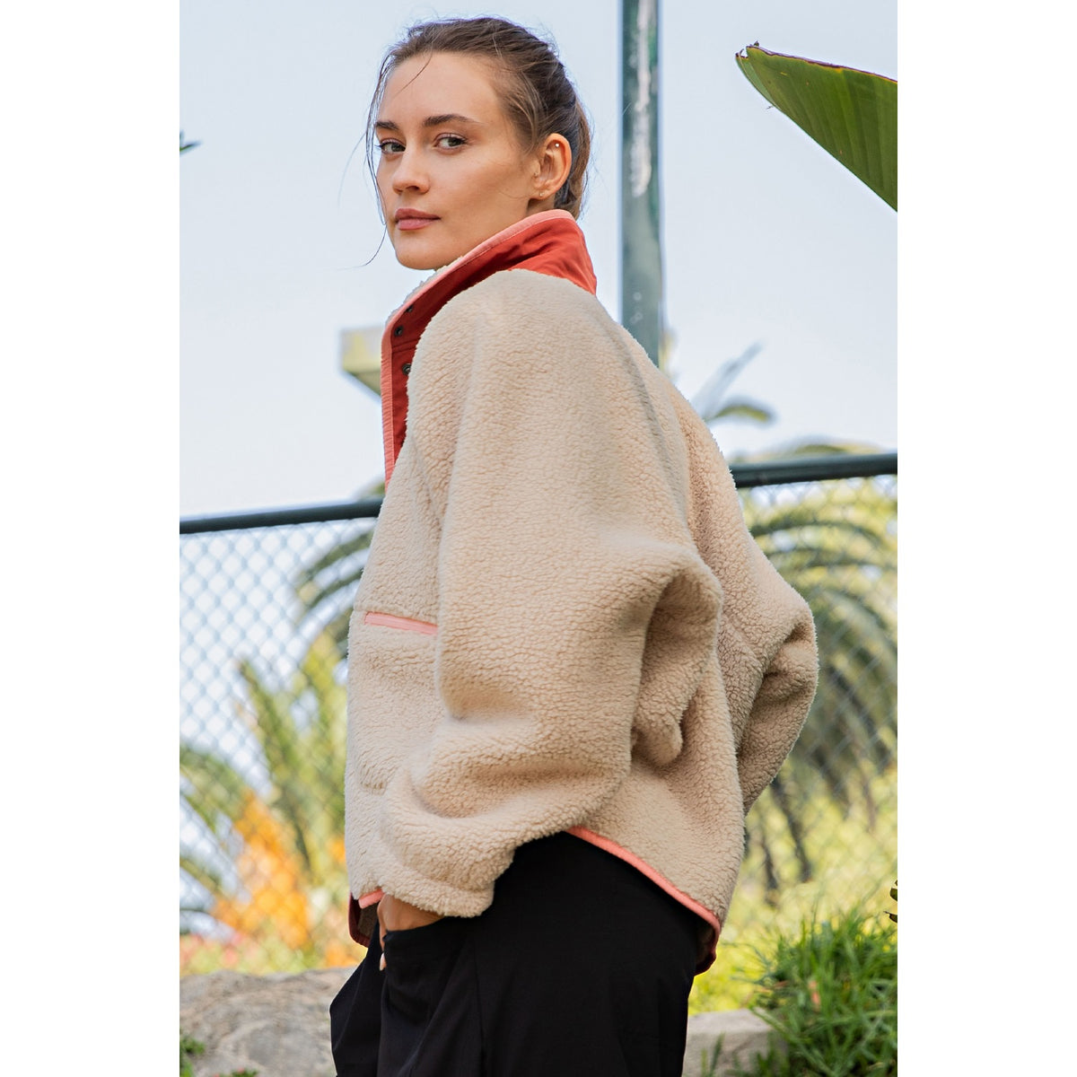 Sherpa Button Jacket:Taupe