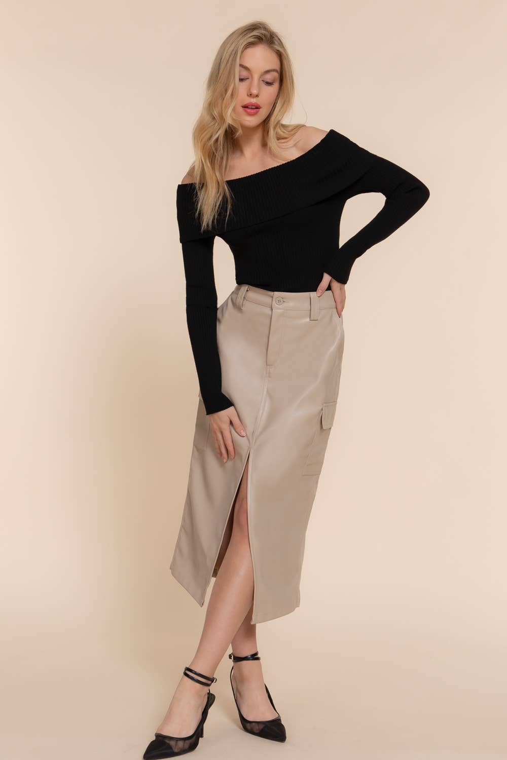 Faux Leather Cargo Skirt: Dk. Beige