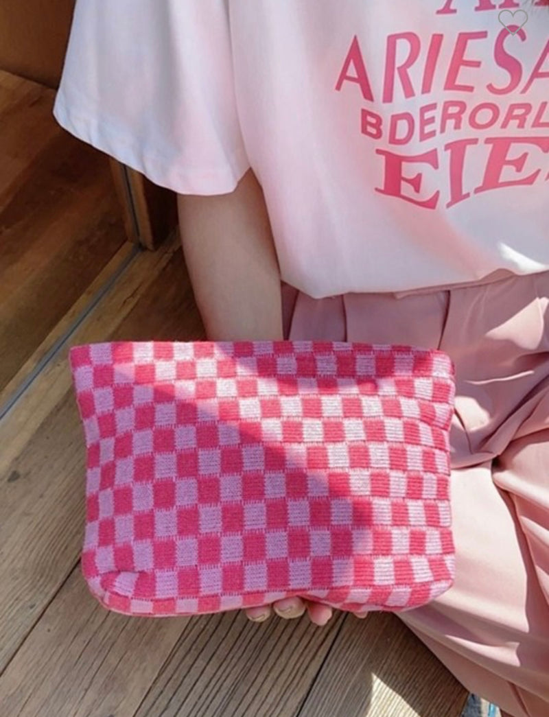 CHECKERED COSMETIC MAKEUP POUCH