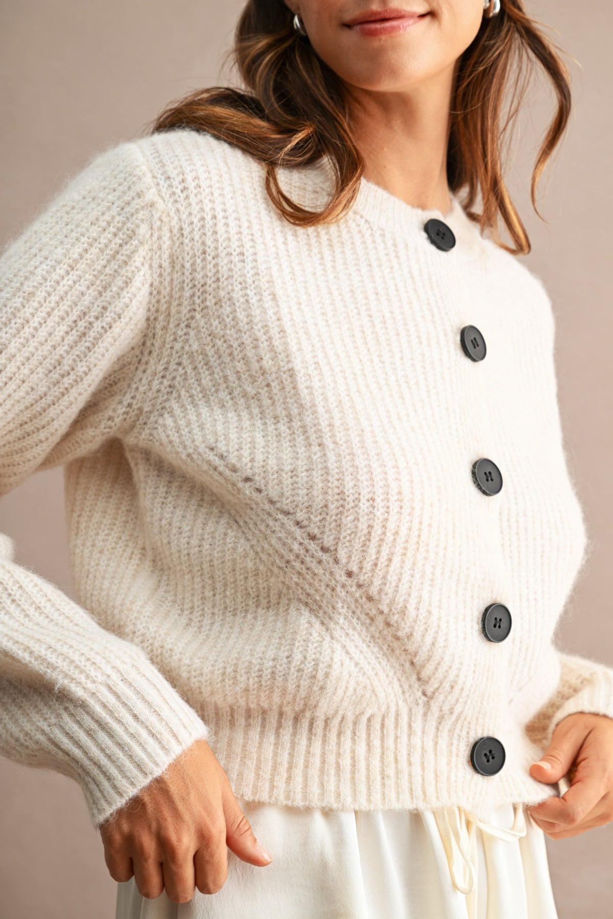 Button Contrast Cardigan: Cream