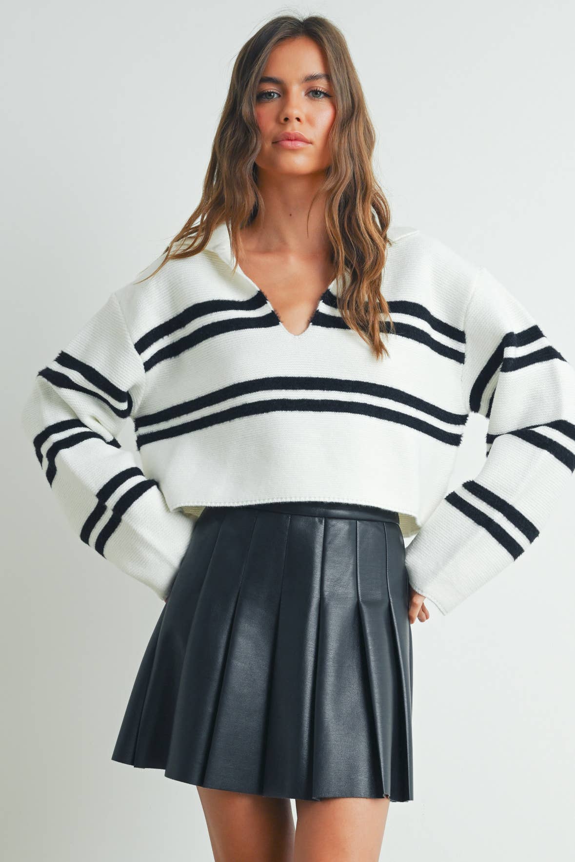 Stripe Crop Collar Sweater-Ivory/Black