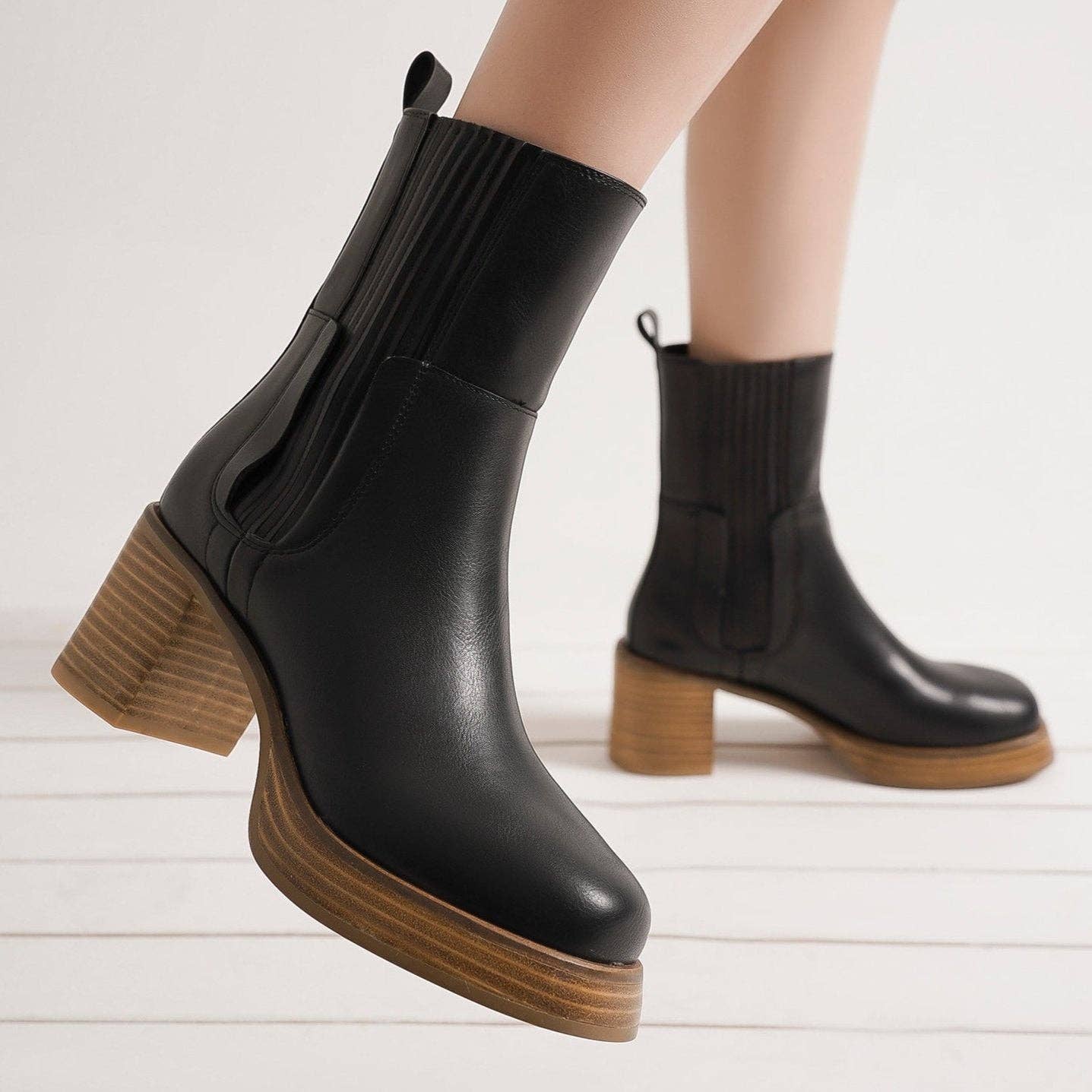 Tricia Boots: Black