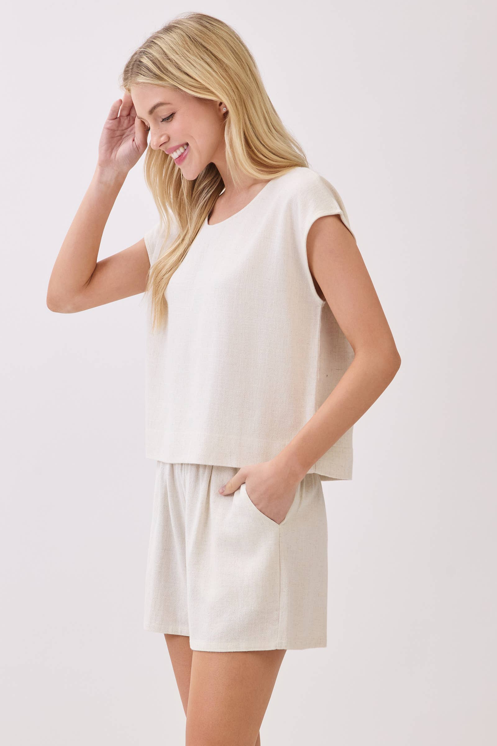 Ruffled Waist Shorts: Oatmeal