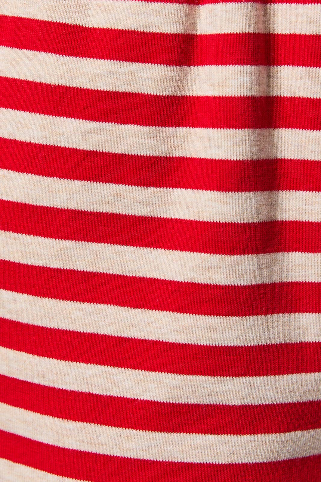 Mid Waist Shorts: Red-Oatmeal