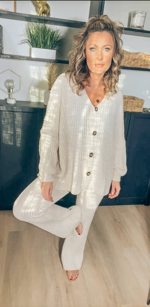 Oversized knit cardigan and trousers co-ord set: Beige