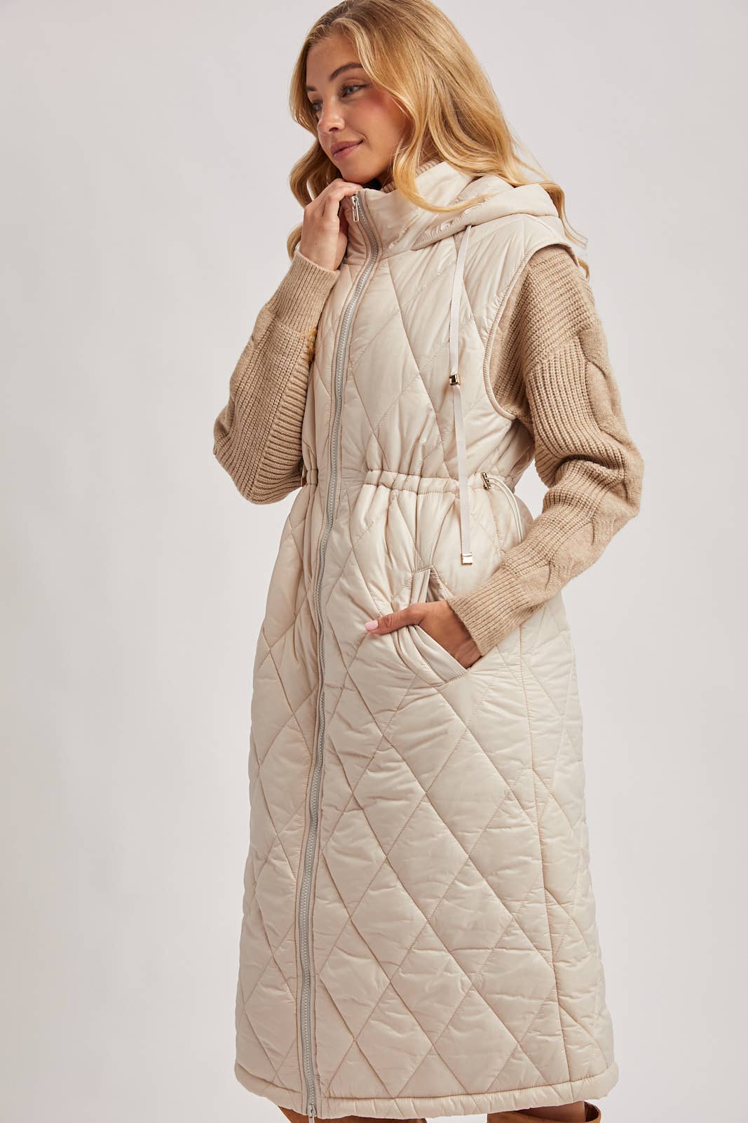 Diamond Puffer Vest: Beige