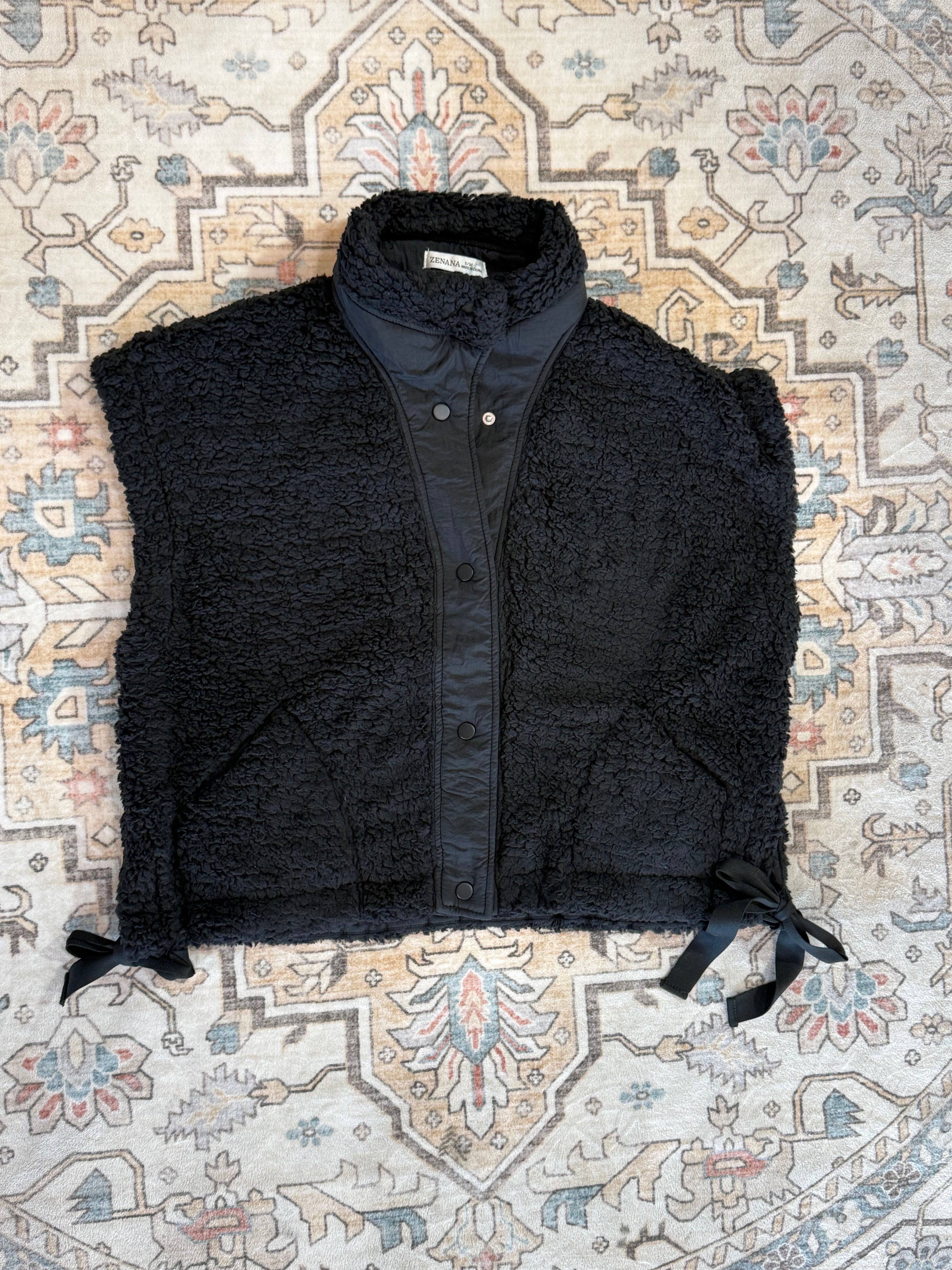 Oversized Faux Fur Vest:Black