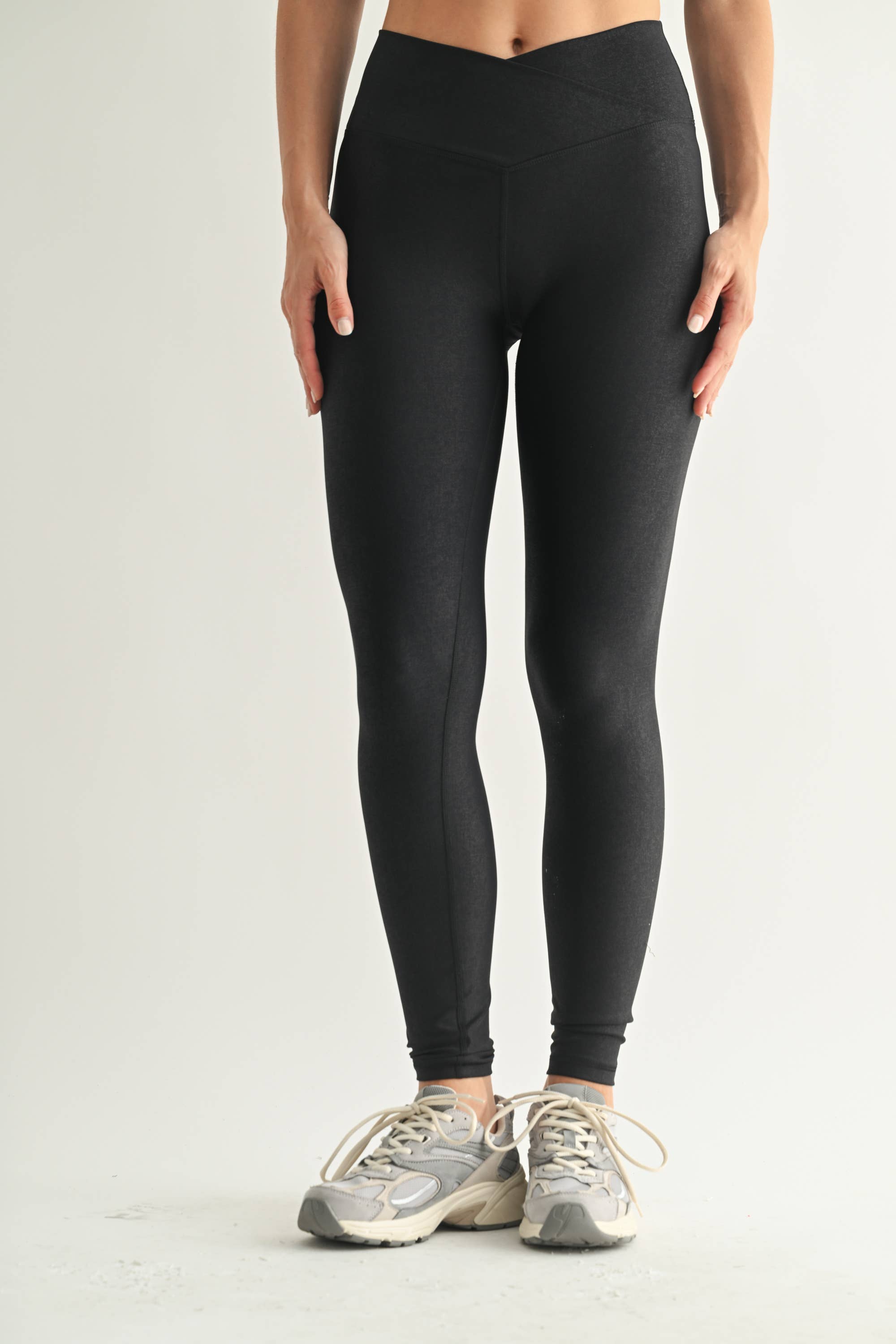 Crossover Leggings: Black Foil