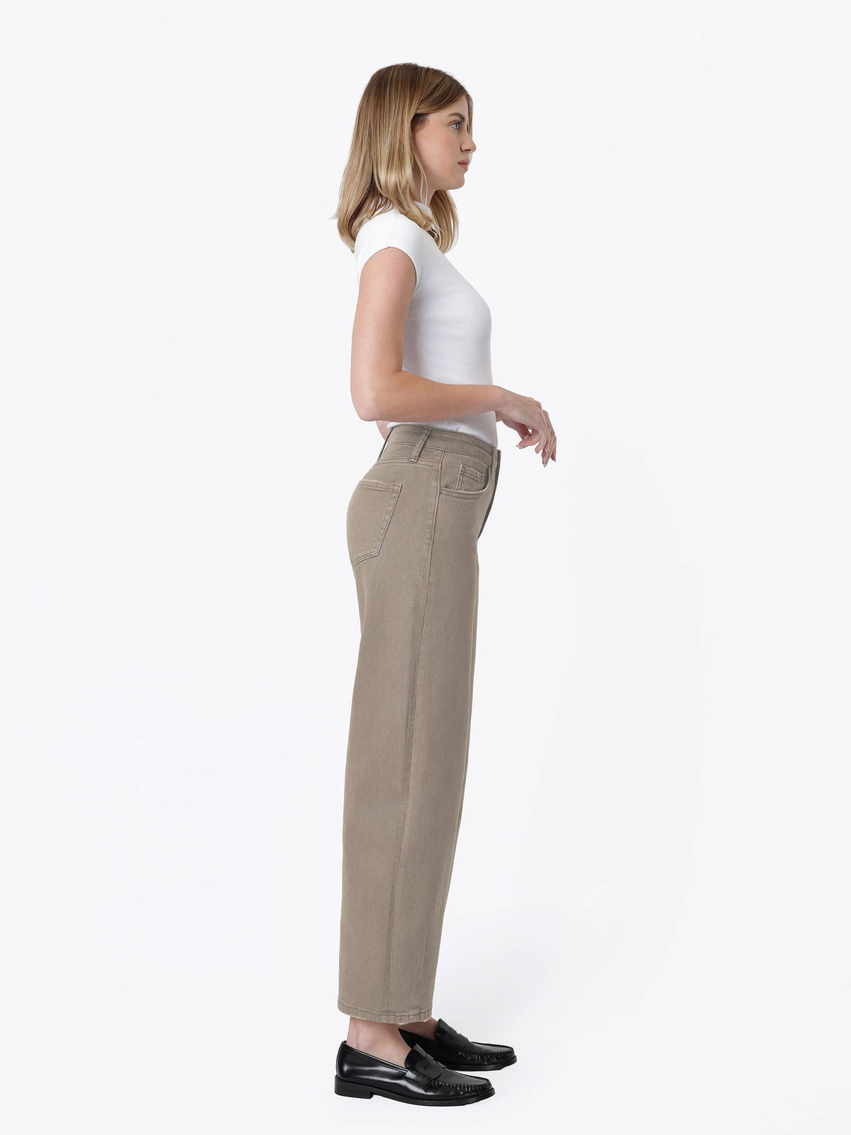 Darted Ankle Barrel Jeans: Ash