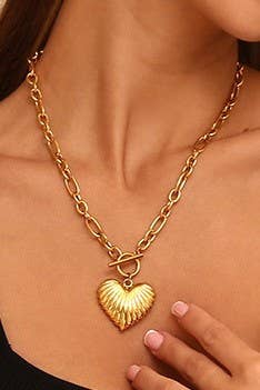 Puffy Heart Necklace: Gold