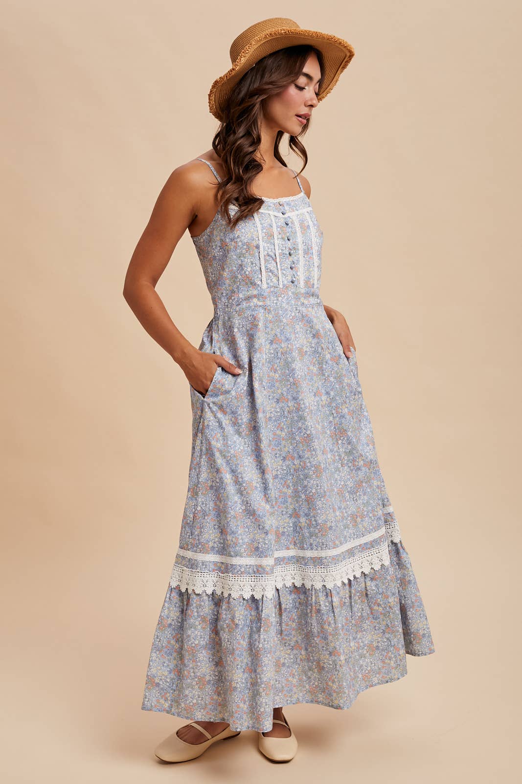 Floral Lace MaxiI Dress: Lt. Blue