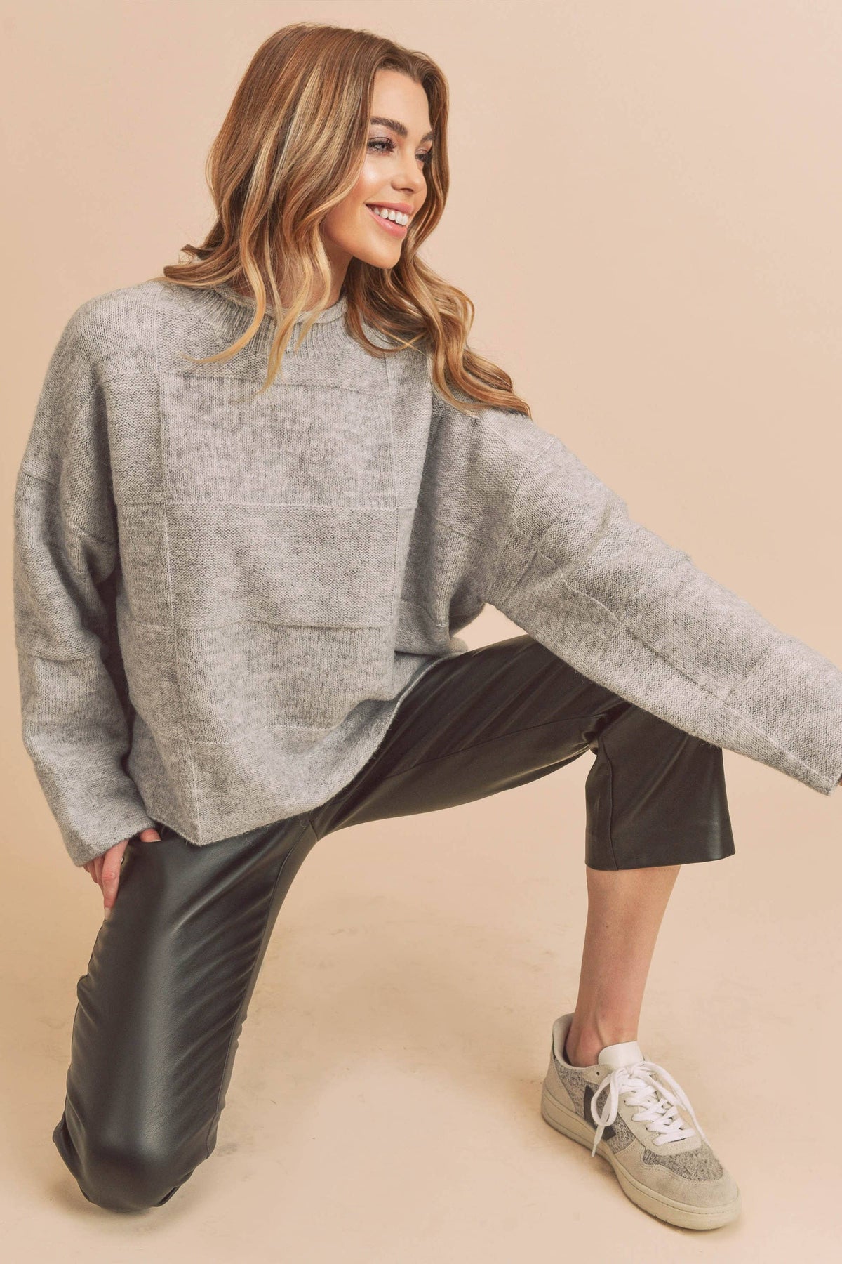 Ryleigh Sweater: Heather Grey