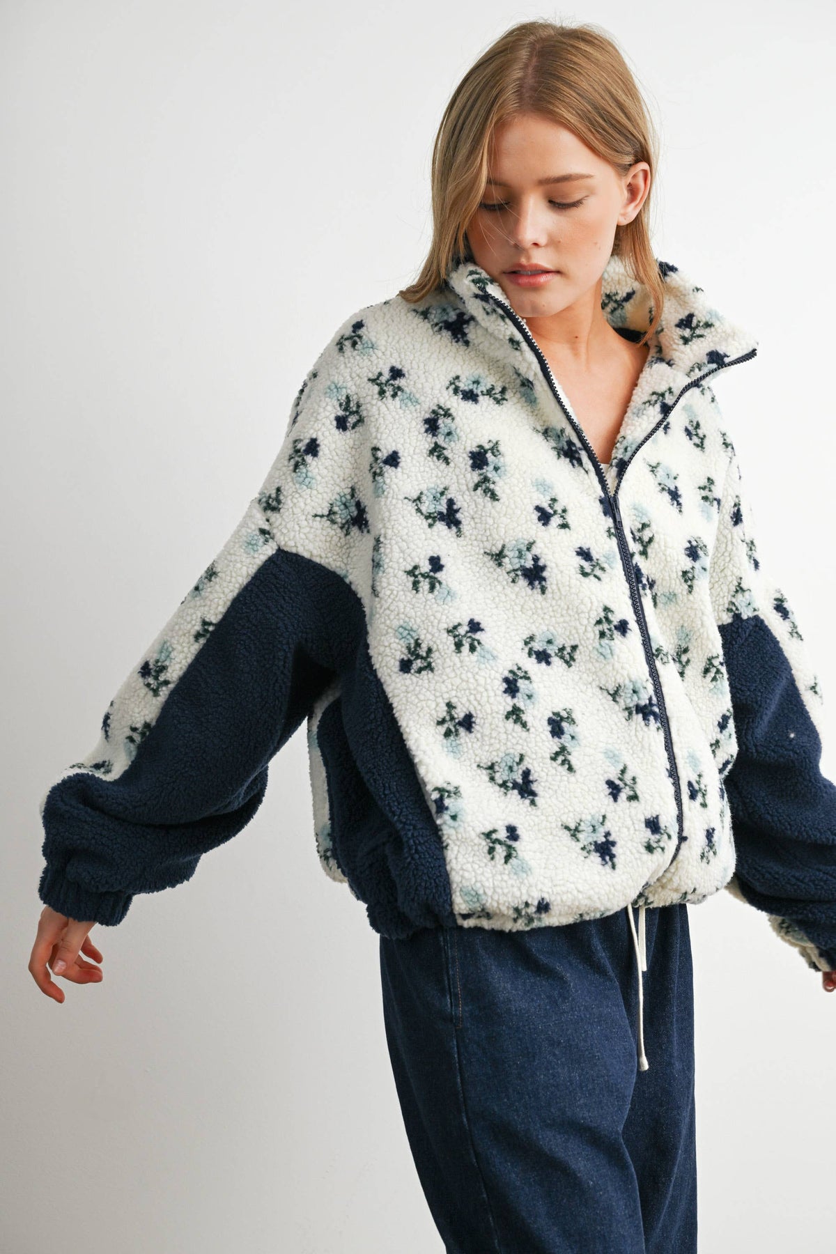 Floral Sherpa Zip-Up: Ivory/Navy