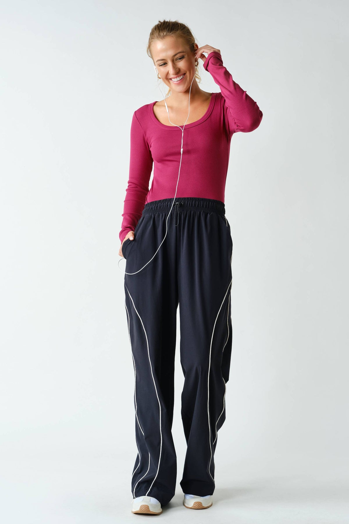 Curved Classic Track Pants: Black