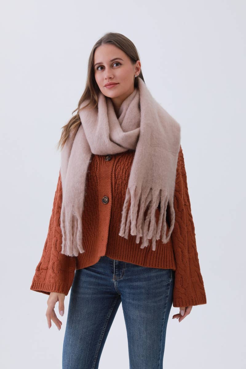 Cozy Knit Tassel Scarf: Khaki