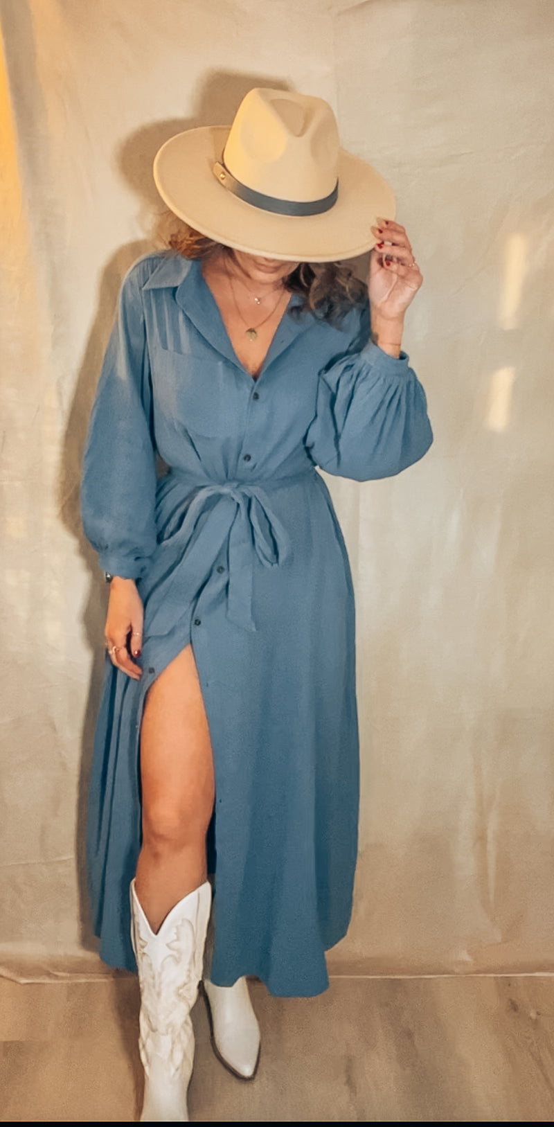 BUBBLE SLEEVE BELTED DRESS