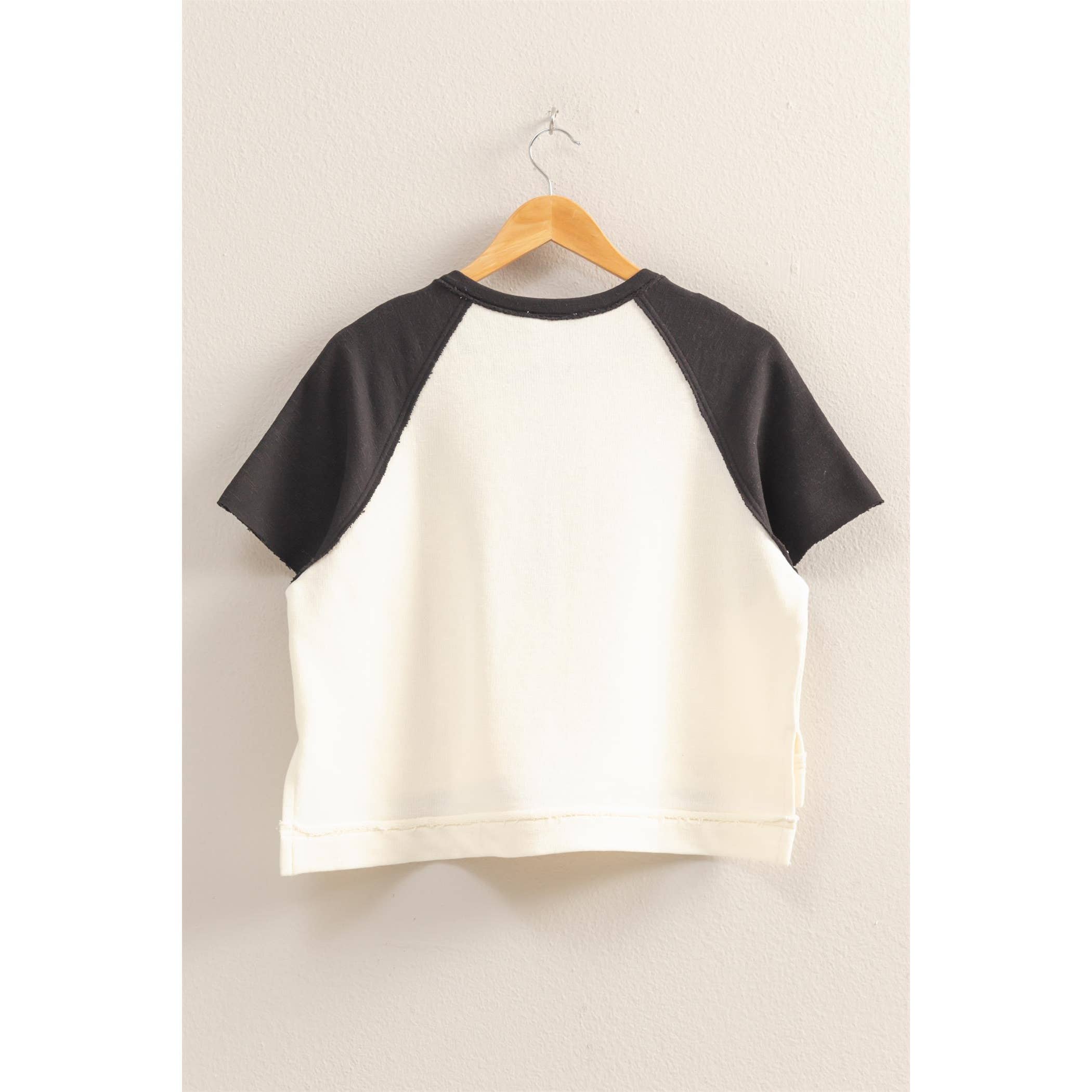 Half-Buttoned Crop Tee:BLACK/CREAM