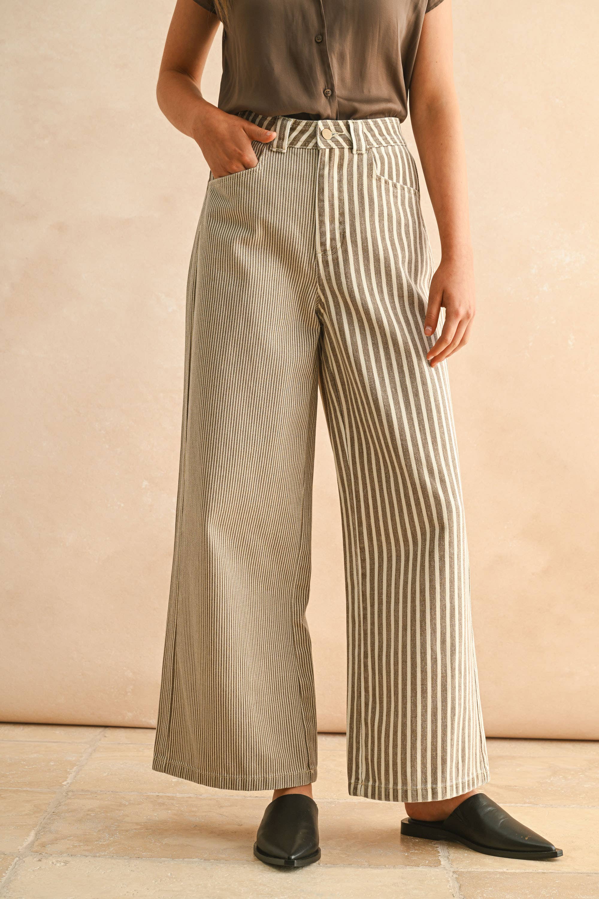 Stripe Fabric Mixed Pants: Brown